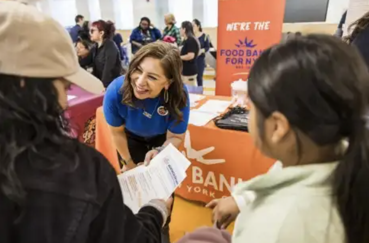 AM González-Rojas, community partners host community food access expo in Corona