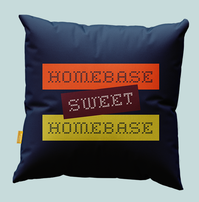 Free_Pillow_Mockup_1.png