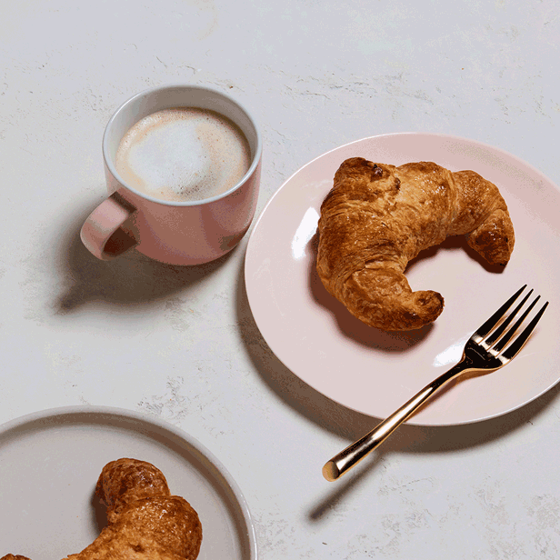 HOCfenton0222_04_croissant_small.gif