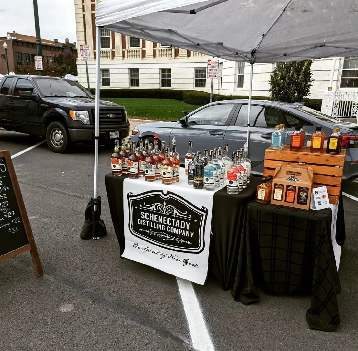 🥃 Raise a glass with Schenectady Distilling Company this Sunday at the market!
Locally crafted in small batches, their spirits capture the true flavor of Upstate New York &mdash; from smooth vodkas to bold bourbons and handcrafted gins. Each bottle 