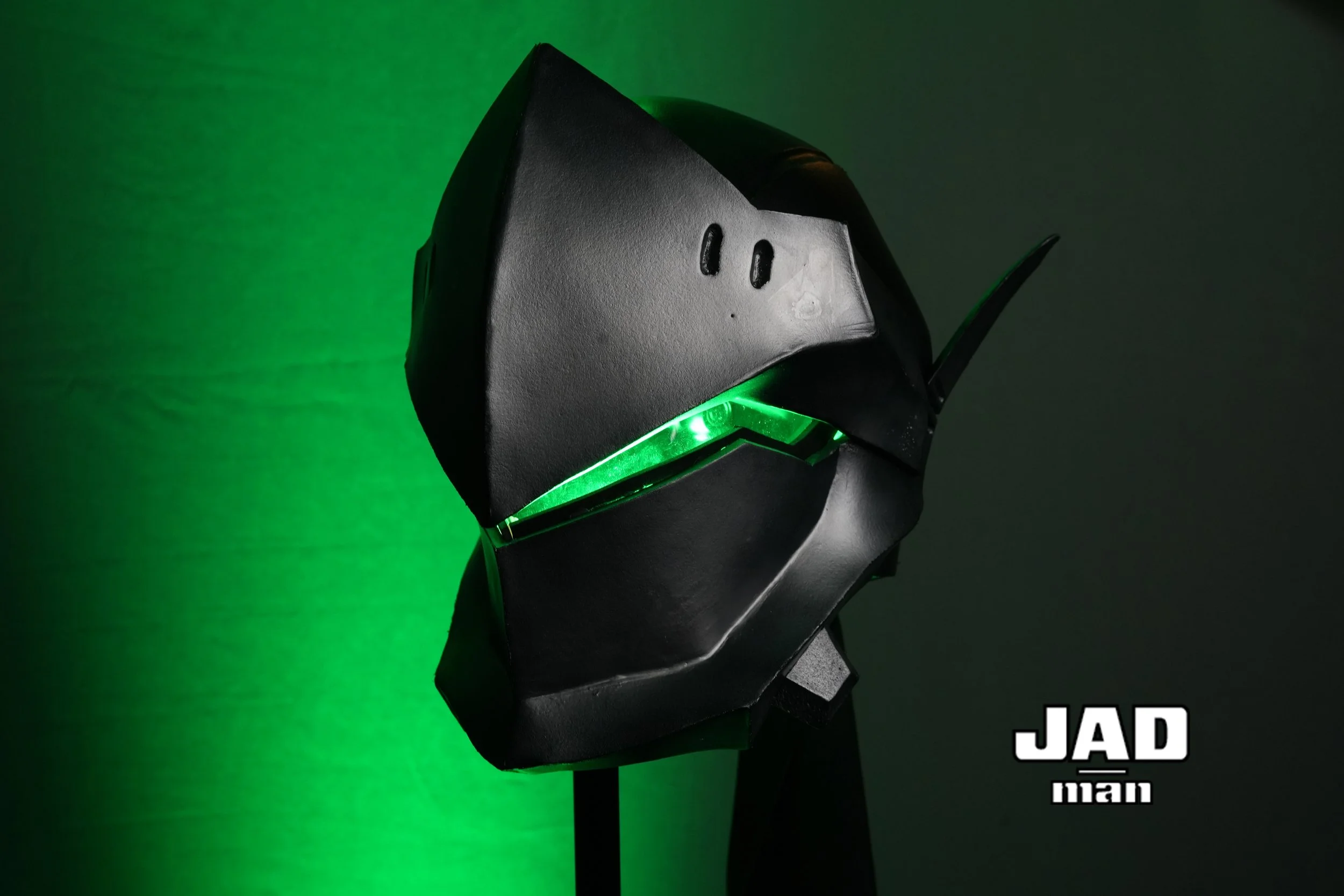 Overwatch Genji Helmet: Cosplay Prop
