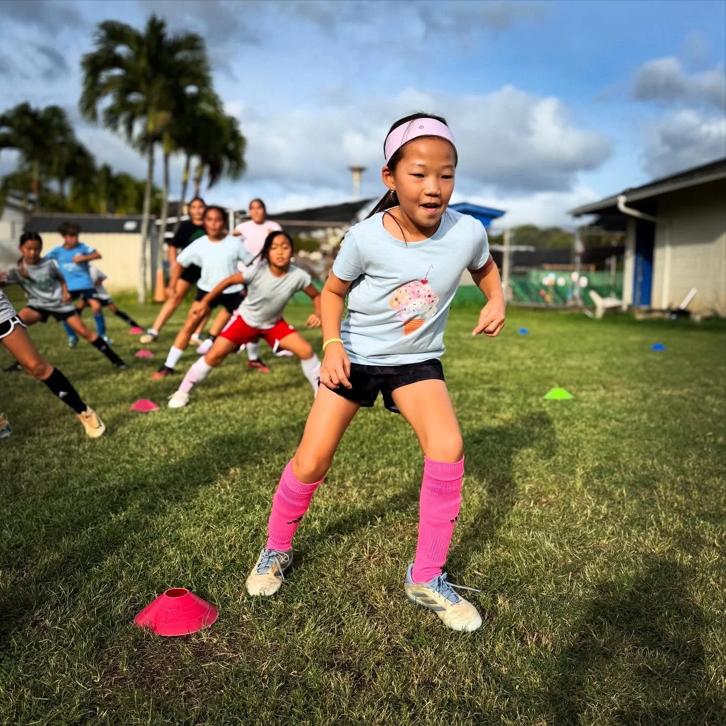 Good vibes all around 🤩

Wondering if Rise Soccer Training is good fit? Come check us out! Your first session is on us 🤙🏾. Click the link in our bio to get started. 

#808soccer #oahusoccer #hawaiisoccer #youthsoccer #risesoccertraining #hawaiiath