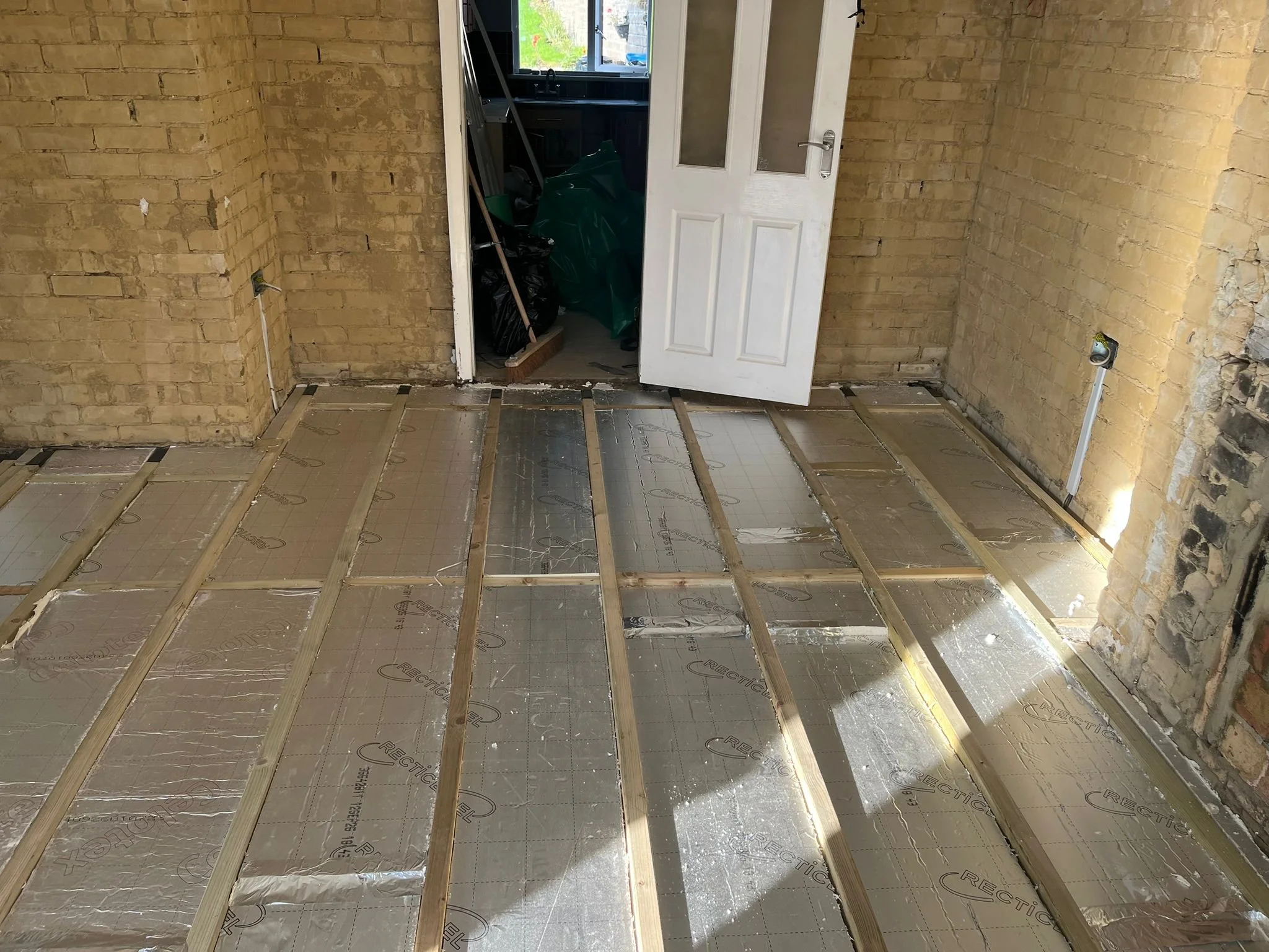 Joist 2.jpeg