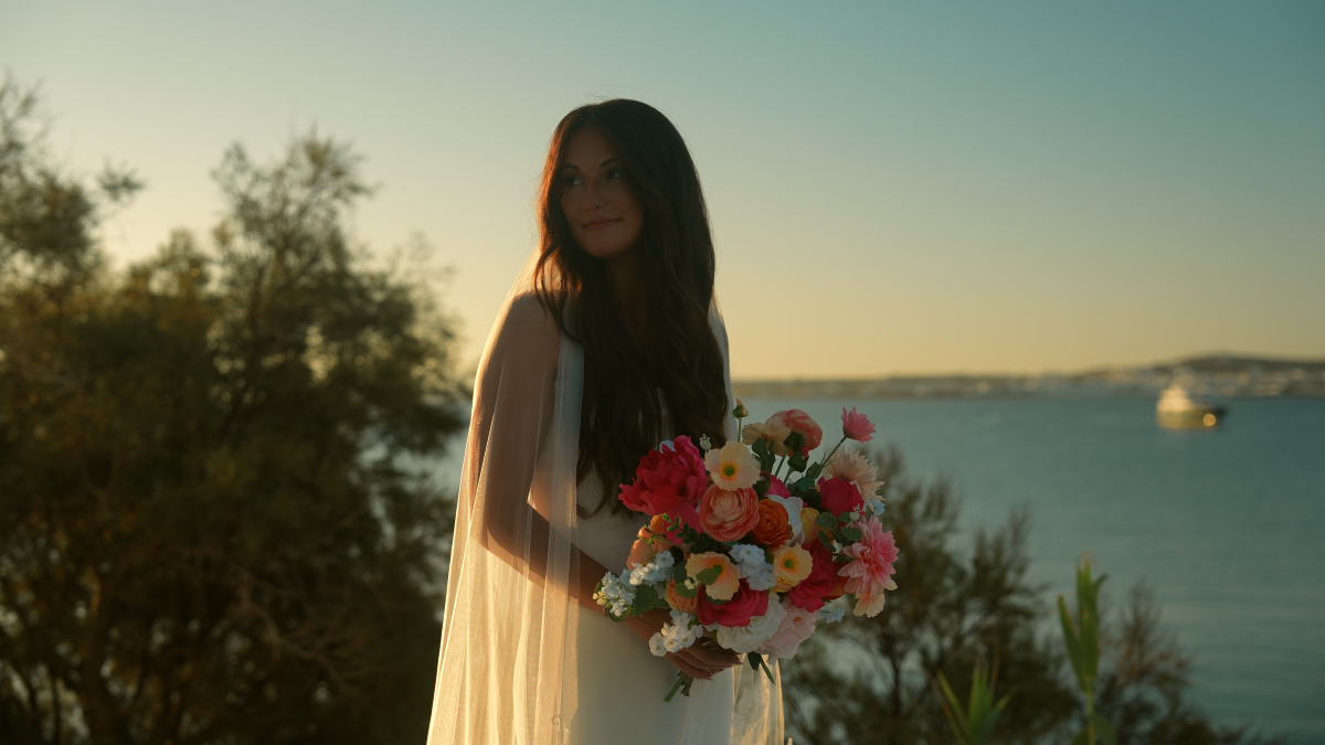 Blake & Breanna Paros Greece Stills_2.23.1.png