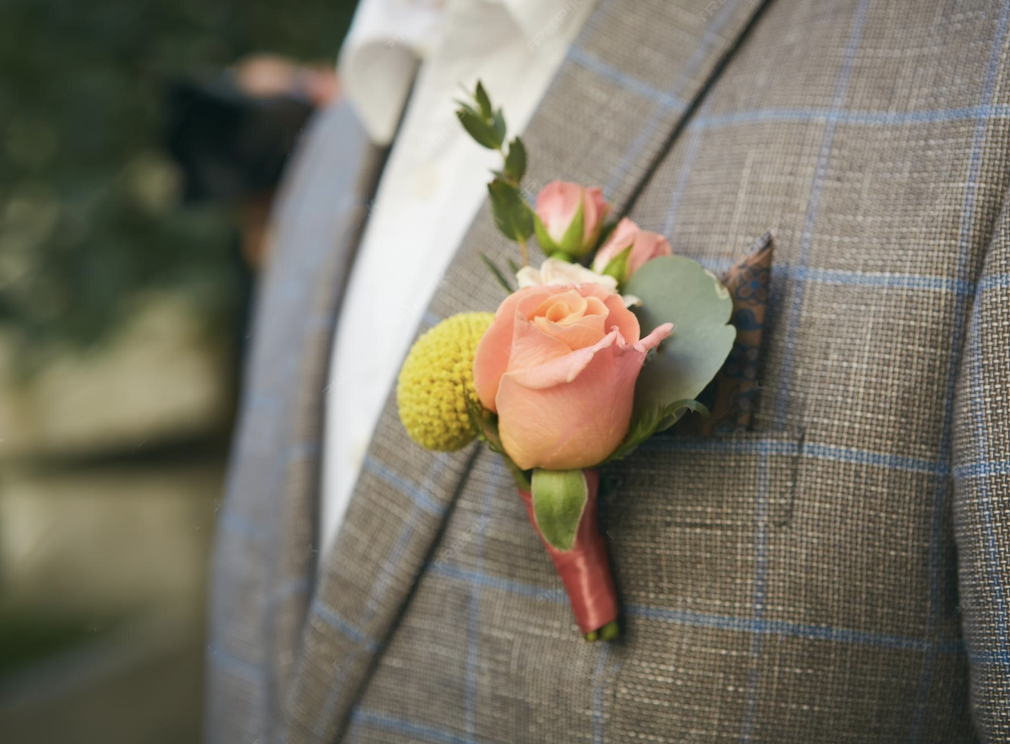 Boutonniere and Corsages for Prom