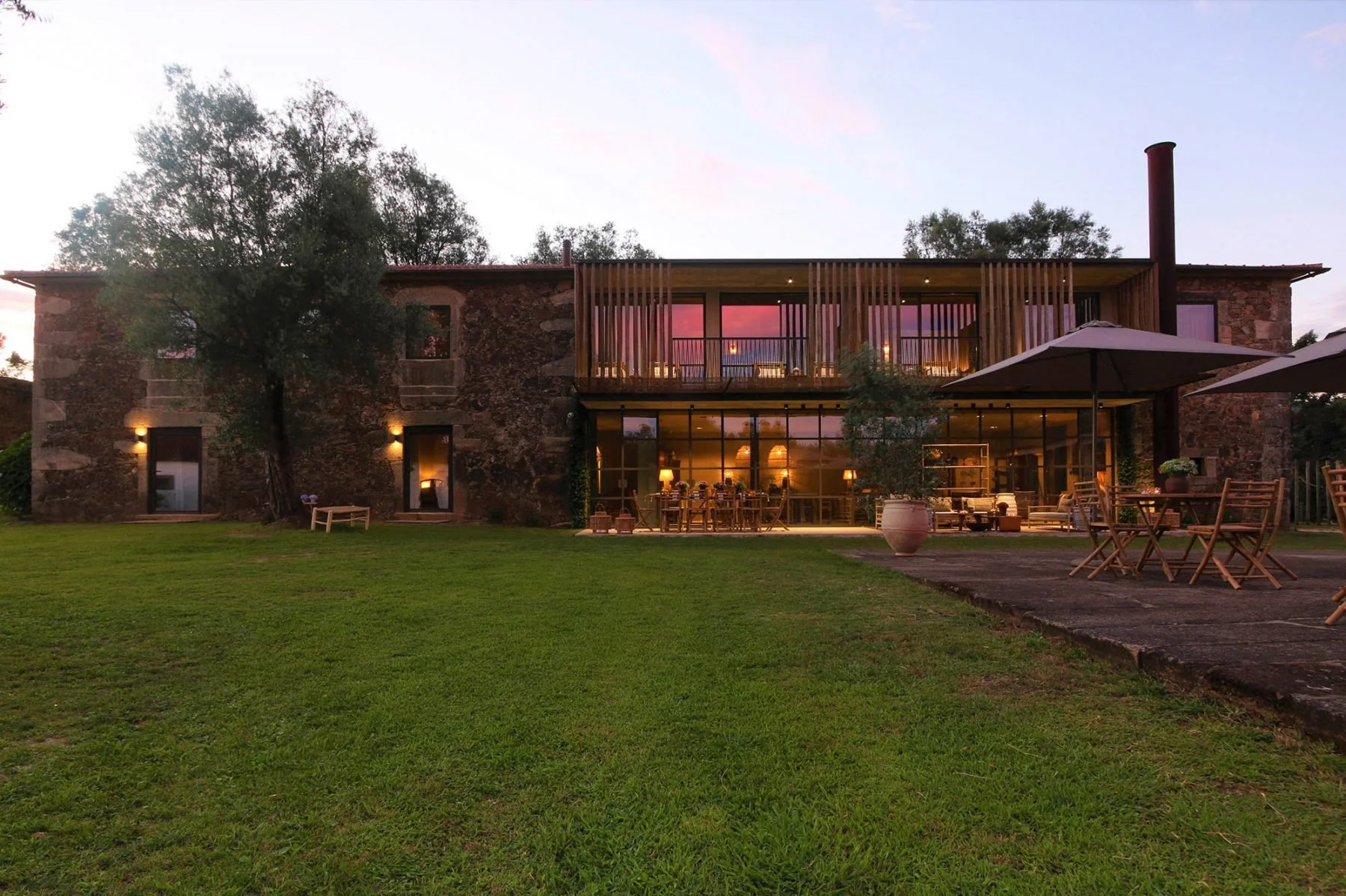 03-exterior-stone-house-dusk.jpg