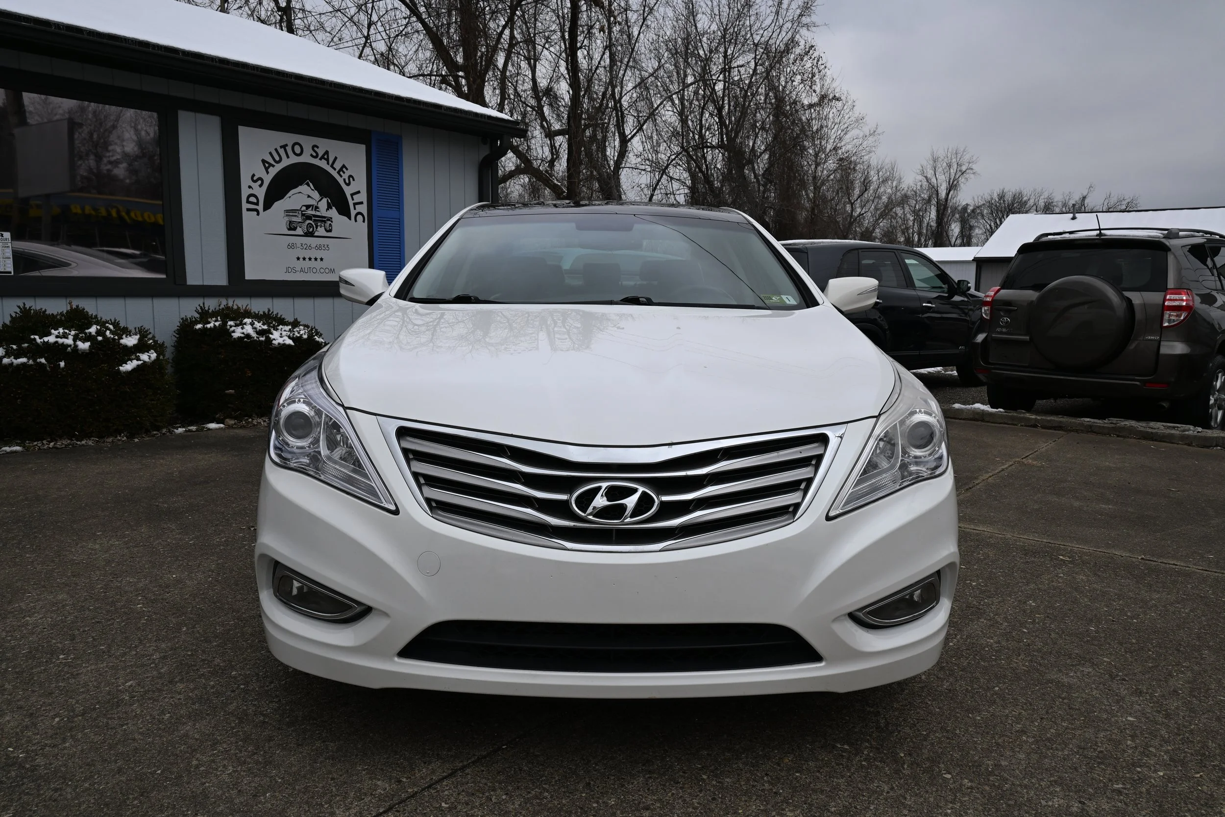 2012 Hyundai Azera - Fully Loaded