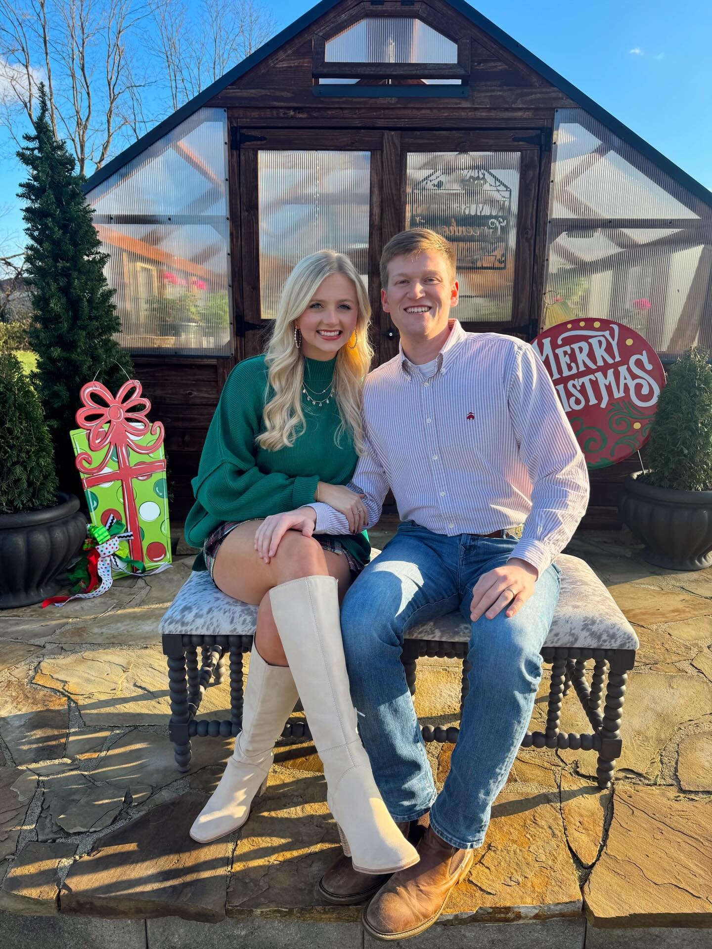 Year wrap with my people! 
🎄🕯️🎀✨❄️🤍🍪🎁