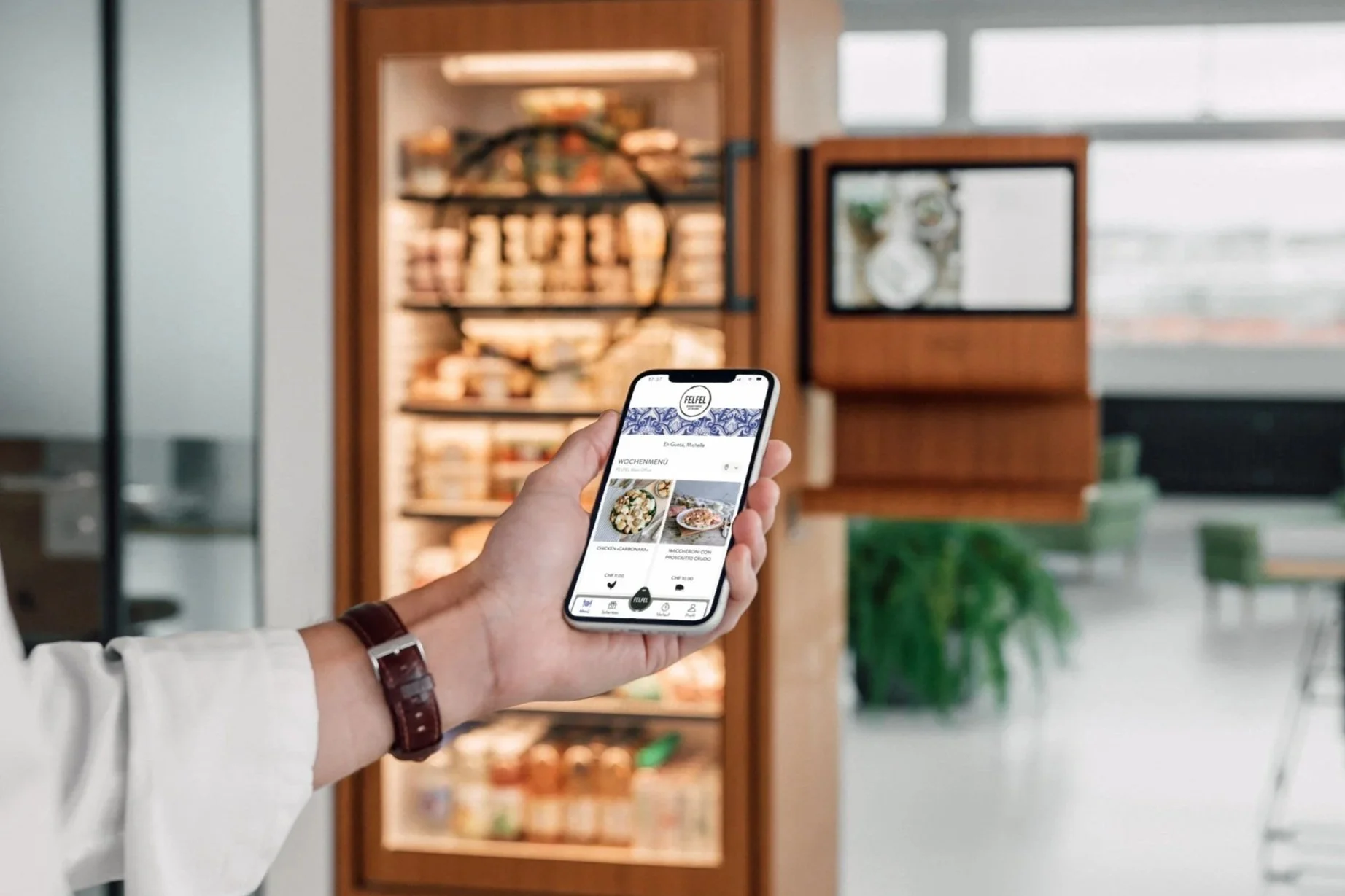 Corporate catering steered via App