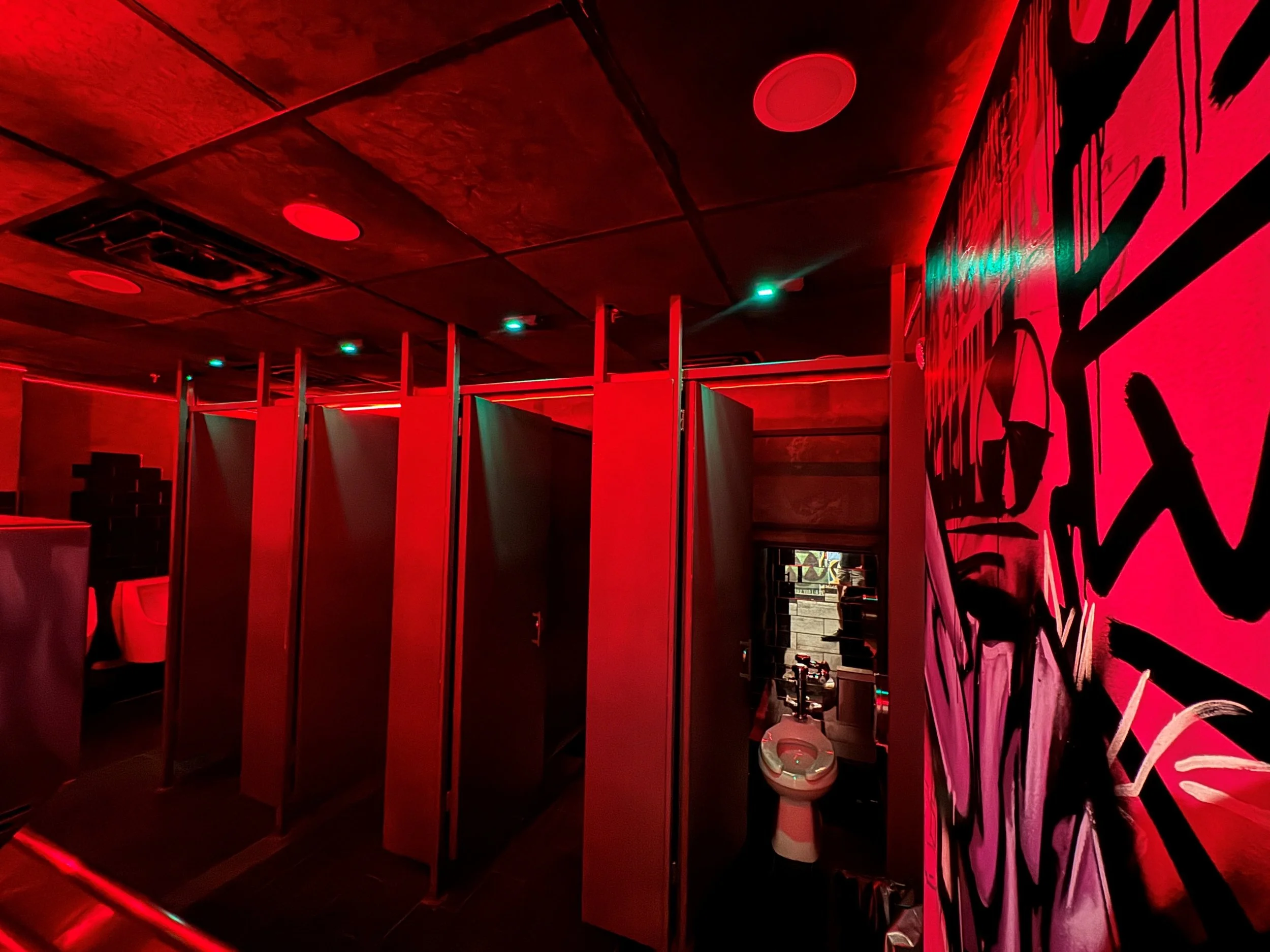 Kit in Bunker Co nightclub.2 (1).jpg