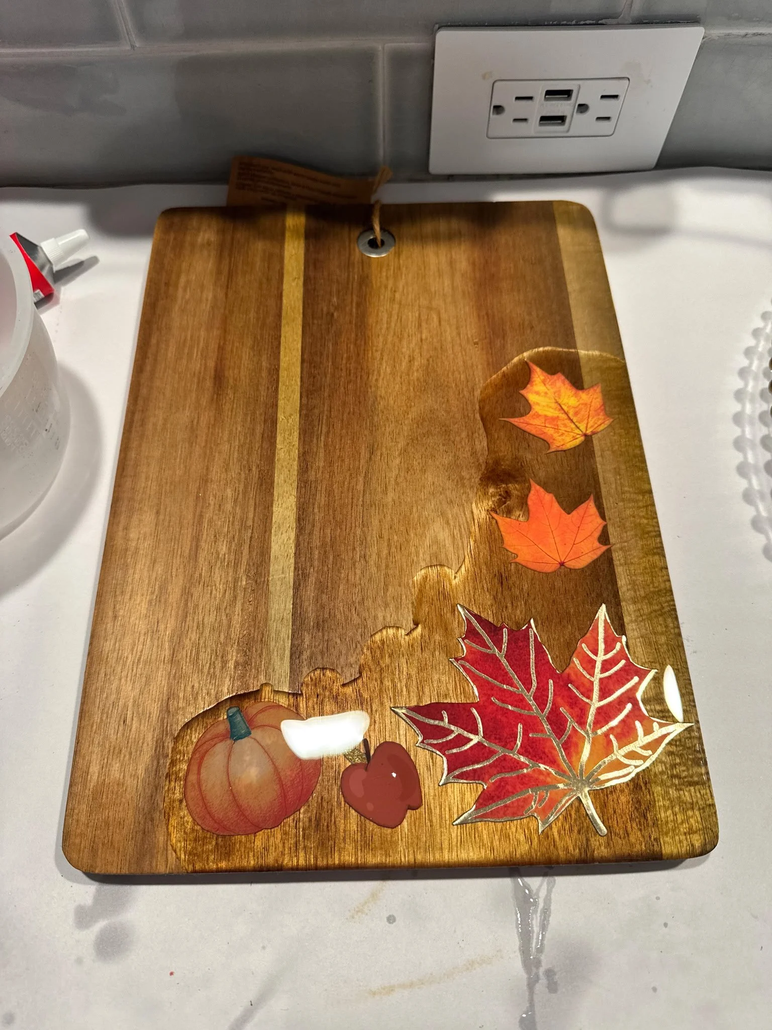 Fall Resin Cutting Boards 10/23 5:30pm