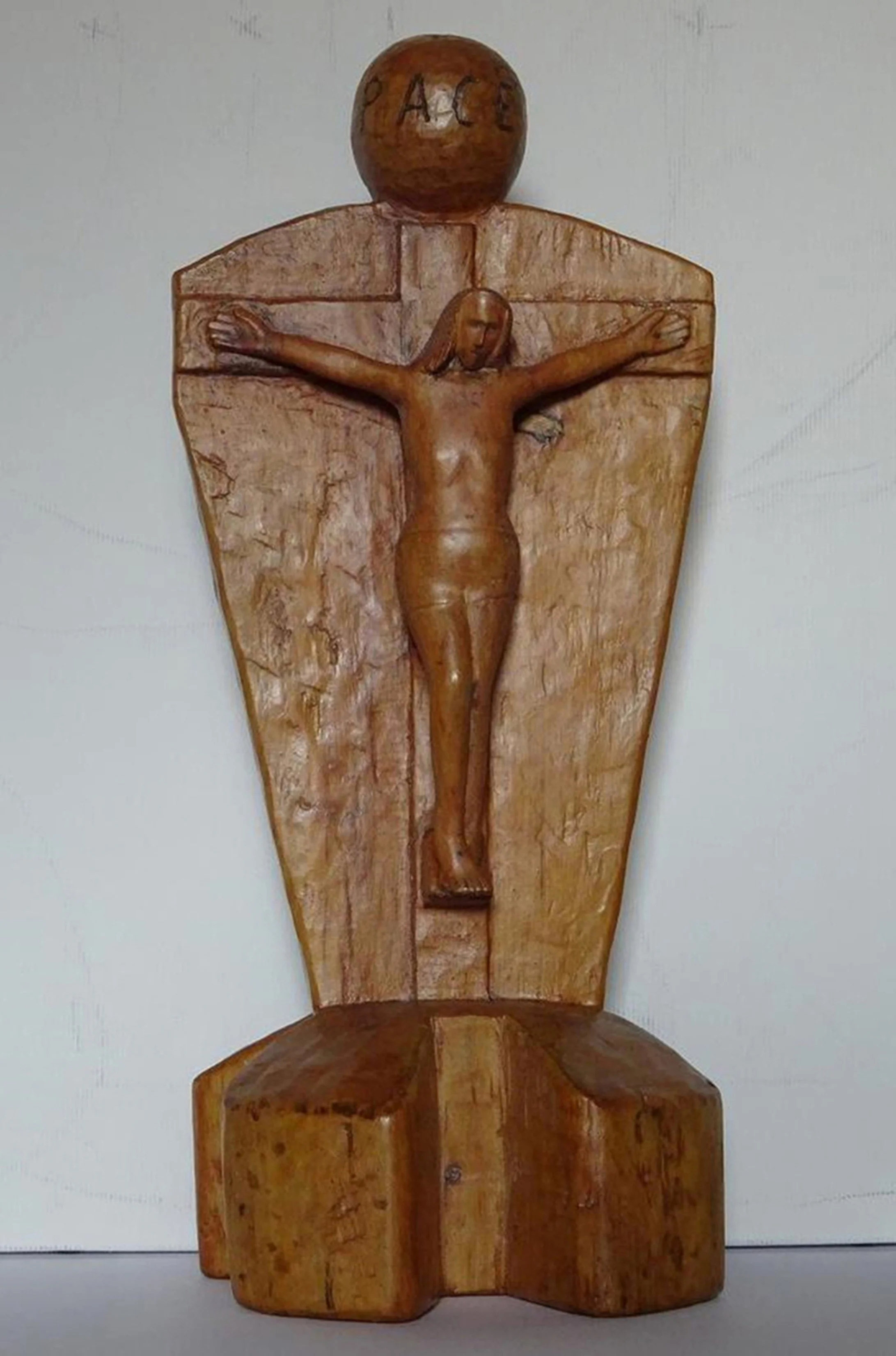 Sergio  Rapetti - Italy - "Gesù in Croce Scultura in legno di Biancospino scolpita su unico pezzo 2004  con dedica a retro Maestro  Sergio Rapetti"