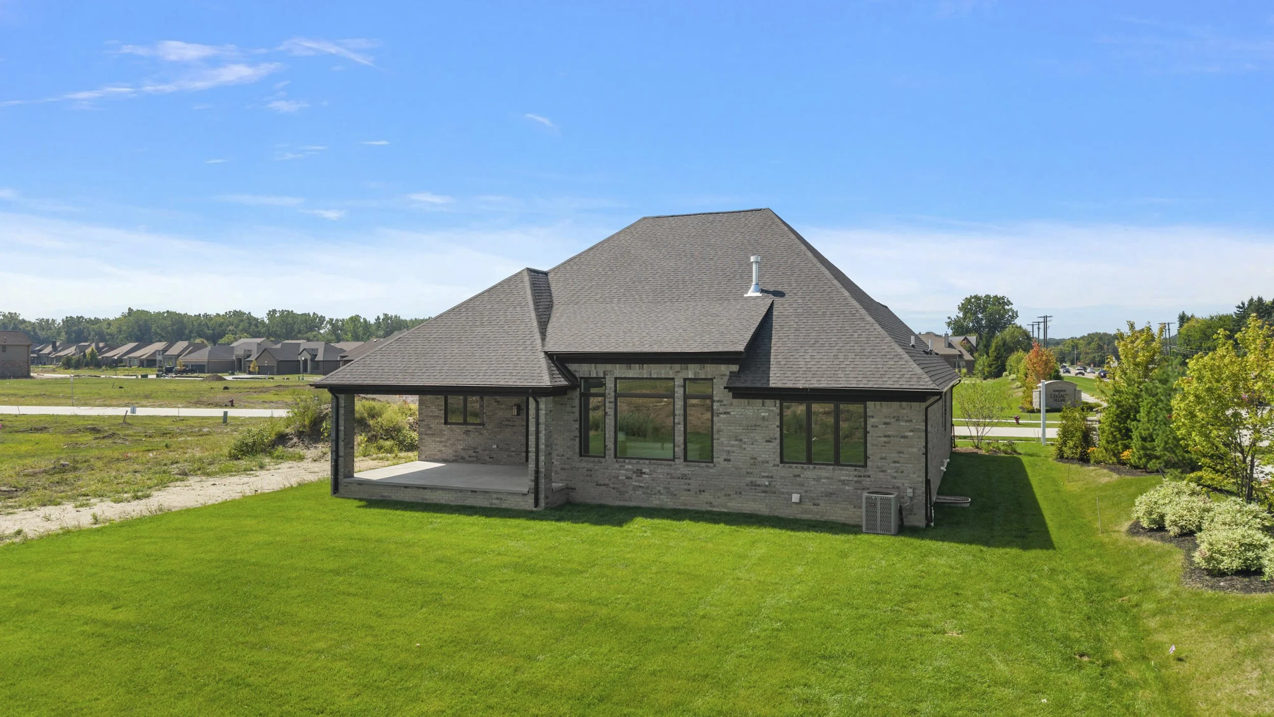 54946 Rose Terrace-11.jpg