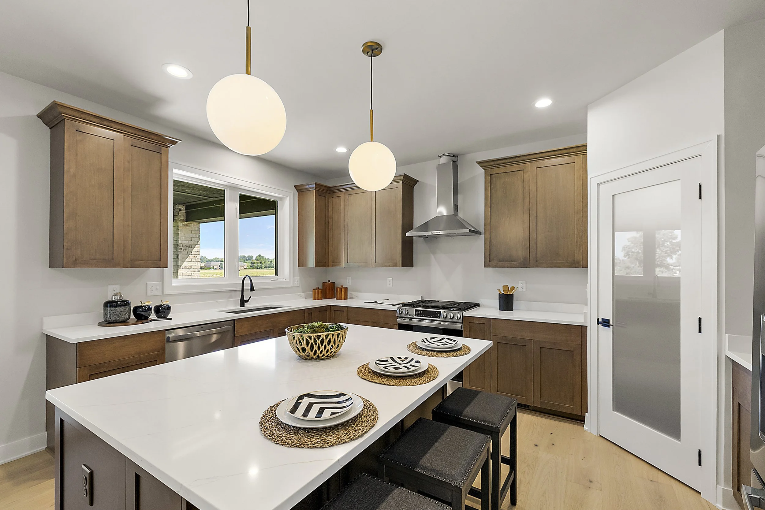 54946 Rose Terrace-25.jpg