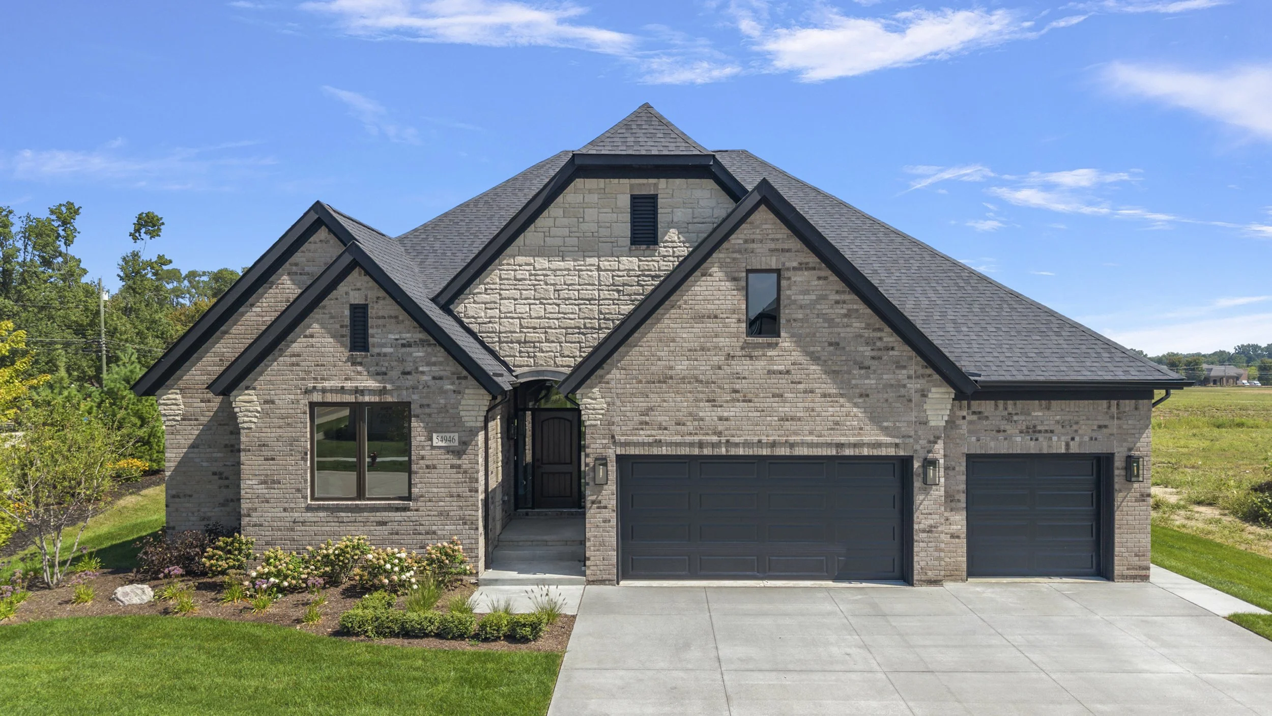 54946 Rose Terrace-2.jpg