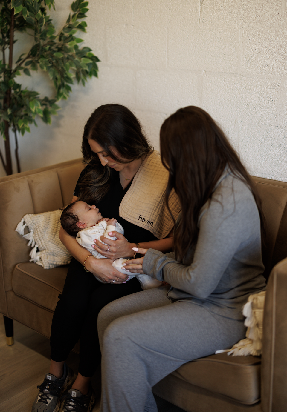 10 Signs You Could Benefit from a Postpartum Doula
