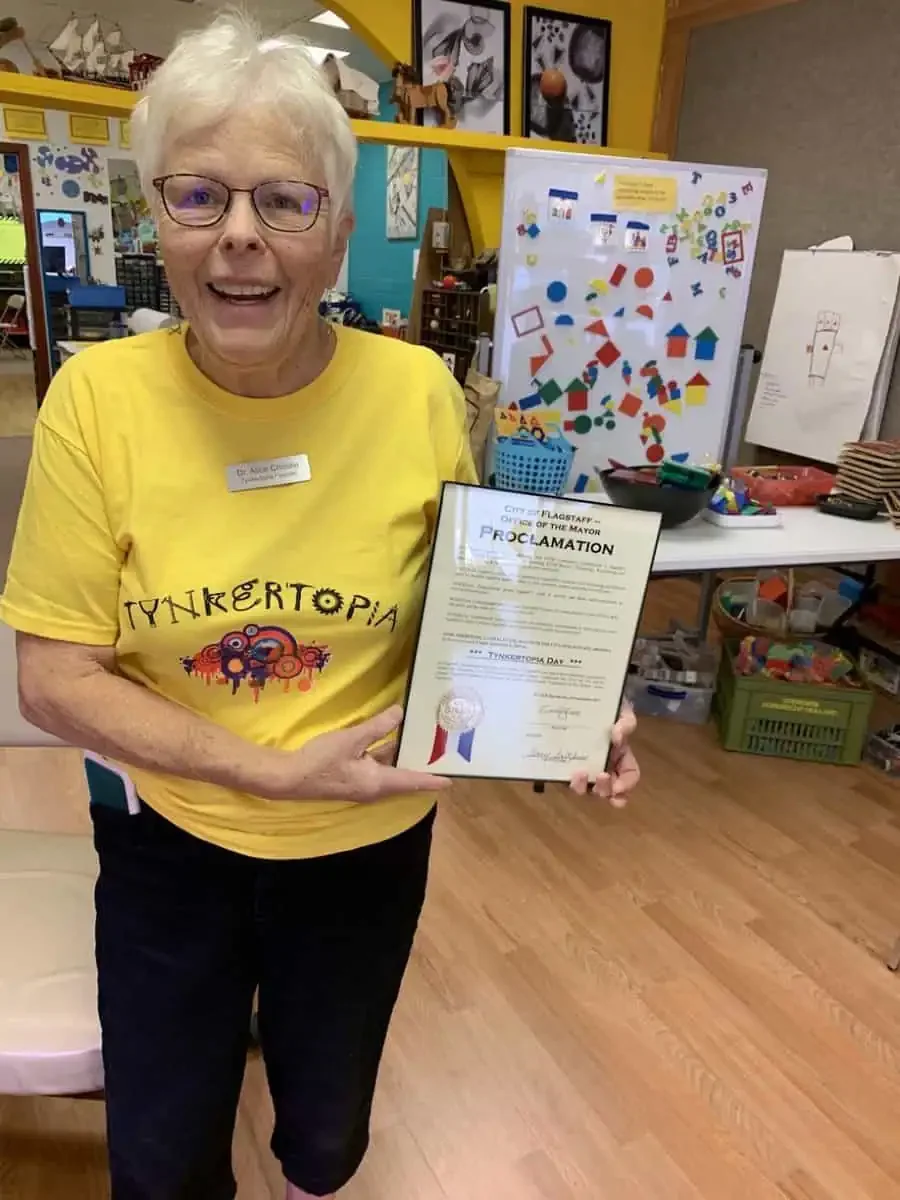 Flagstaff Business News highlights Dr Alice and Tynkertopia