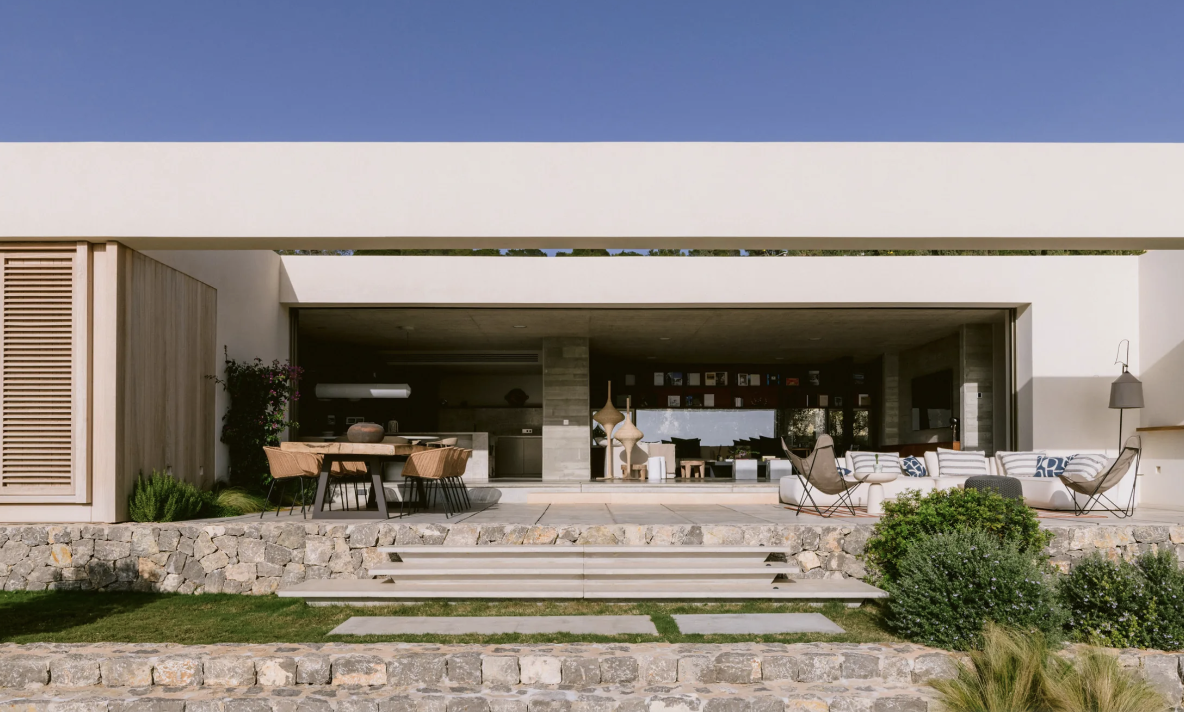 Design X Nada A Bold Architectural Retreat 3.png