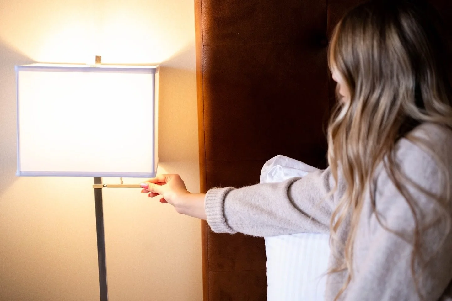 Your plans for tonight:

Order room service, hit the hot tub, crawl into bed, finish with a good book. 

Nights like this start here. 📍