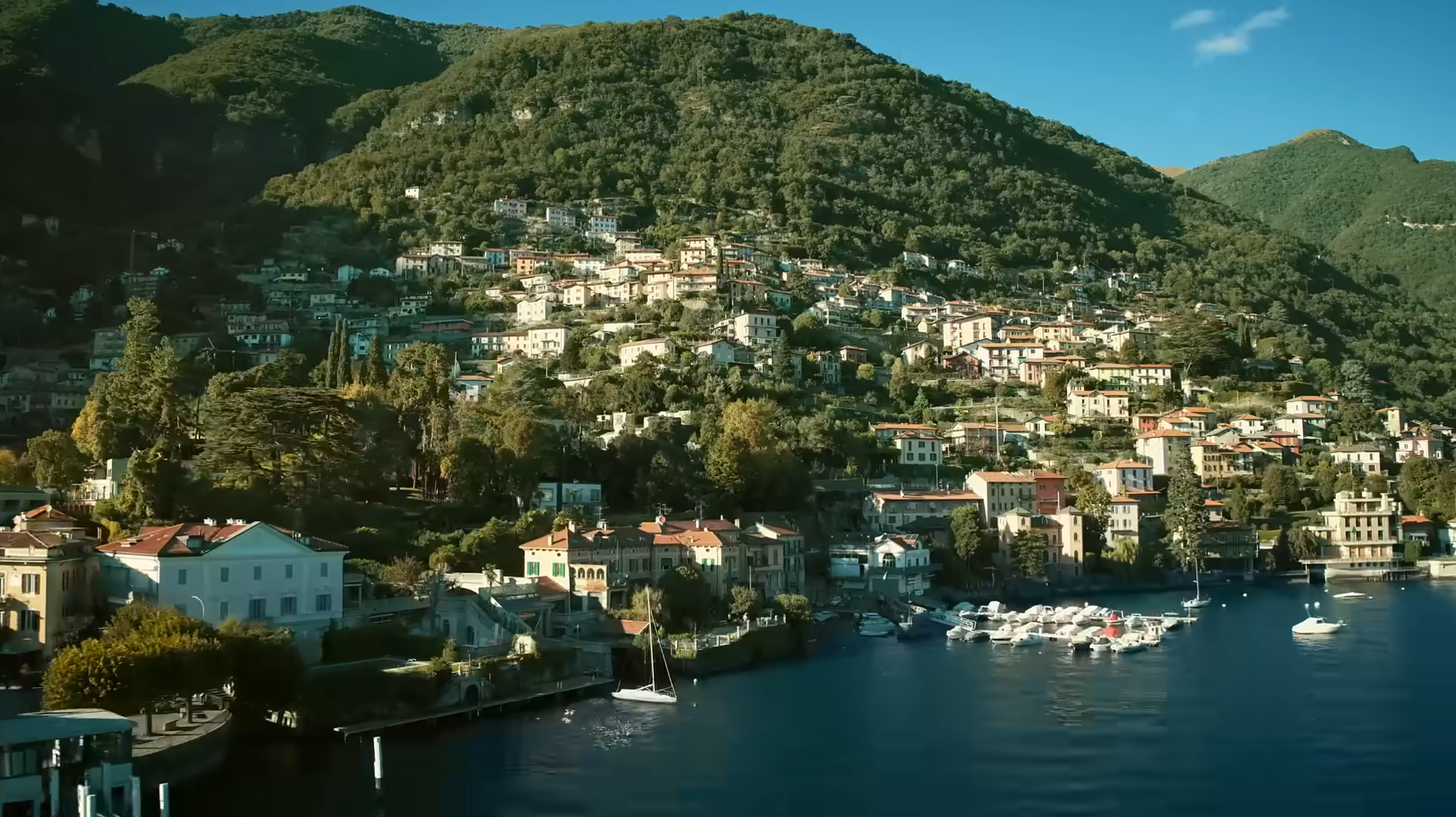 La Marca Prosecco Celebrate La Moment Commercial. Post Production. Producer. Editorial, Color Grade, VFX, Finish.