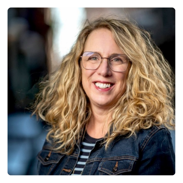 Headshot of Carma Chief of Staff Lisa Crouch