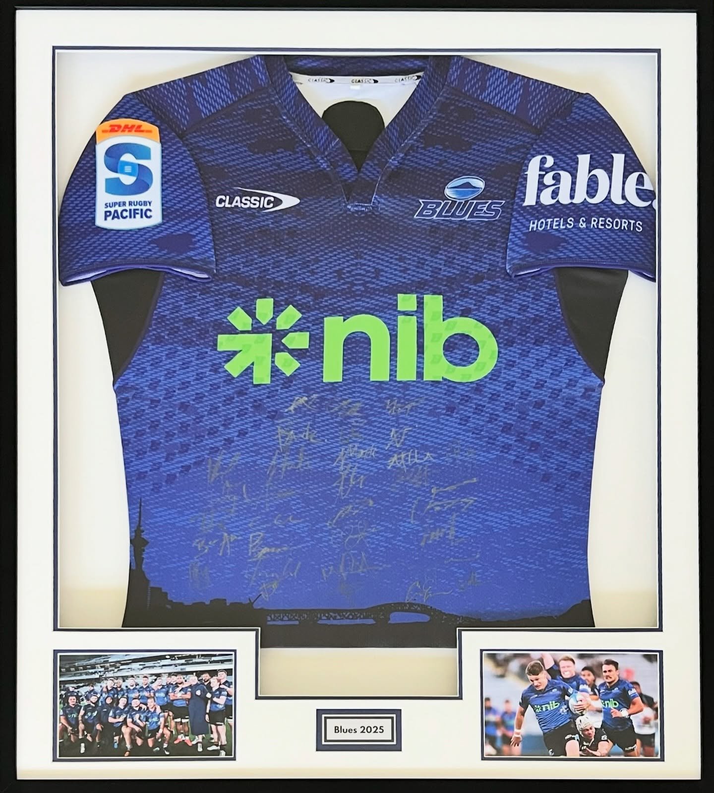 2025 Blues Rugby Jersey 

Finished with a double mat, and cut out low enough to show off the Auckland city landscape at the bottom of the jersey.