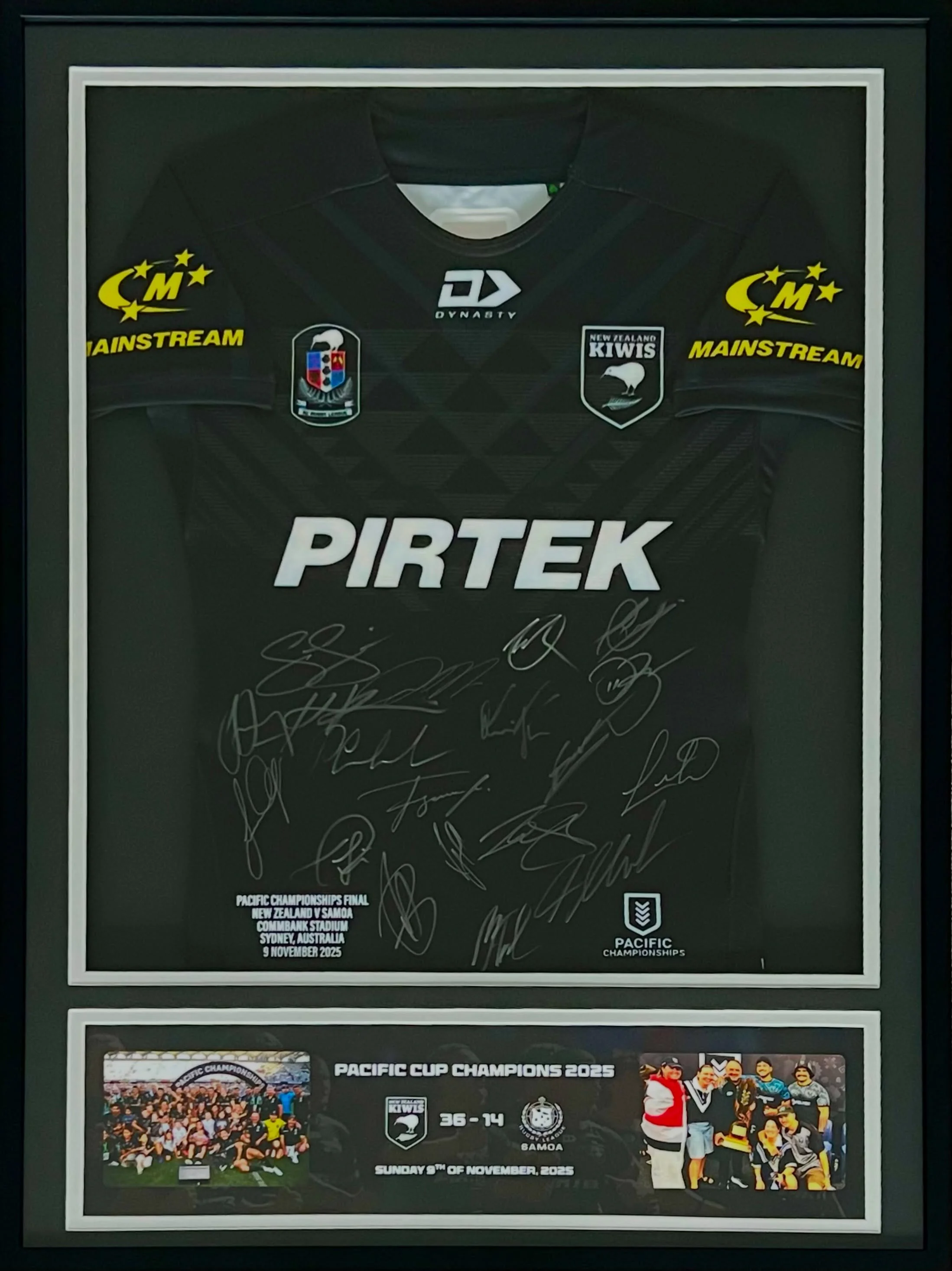 A special frame for the one and only @staceyjones1976 to celebrate his 50th birthday over the weekend.

A real pinch me moment being able to frame for someone I idolised growing up as a young @nzwarriors fan 🤯

This one was to celebrate The Kiwis wi