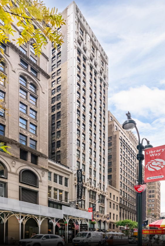 18 East 41st Street