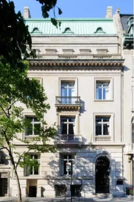 20 East 71st Street