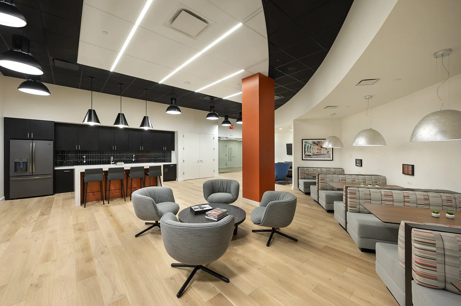 477M_Lounge.jpg