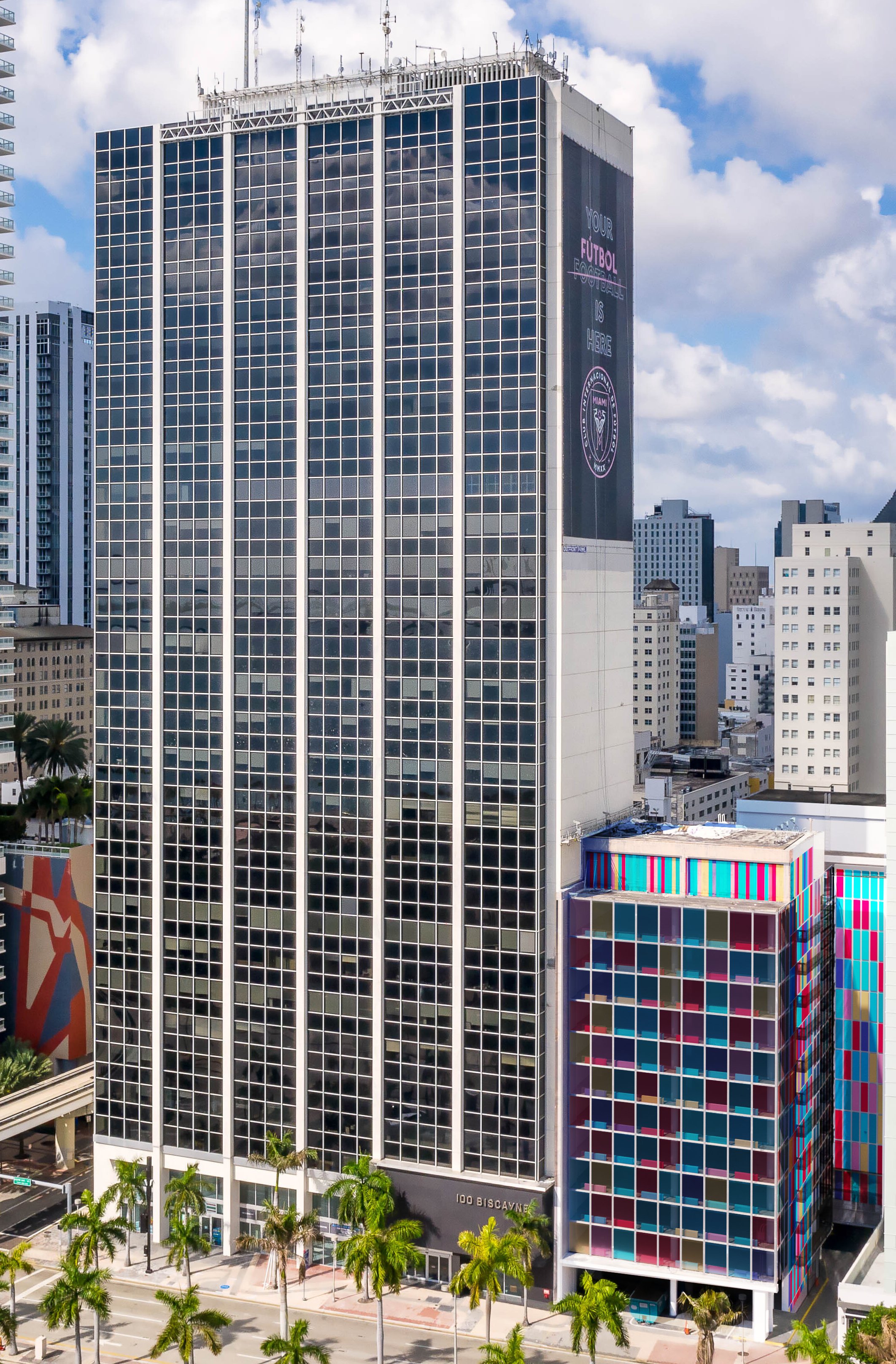 100_Biscayne_BLVD_crop.jpg