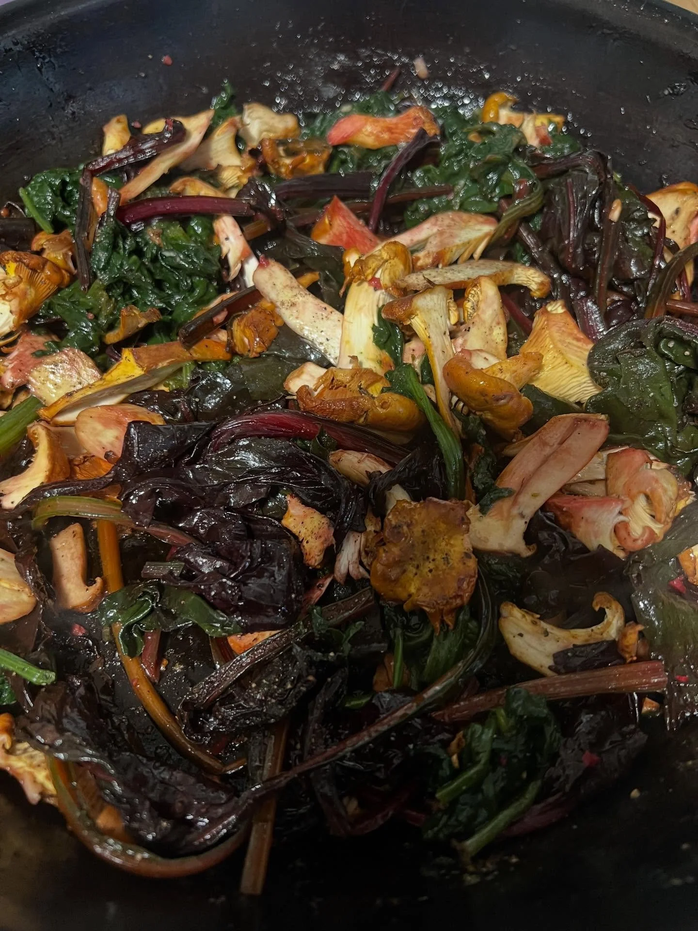 Mycopia Mushroom and Hennpenn Farm Swiss Chard for our Pasta salad for our seniors this week.  @farmtopantry @burbankhousingcorp @epicureansonoma @sheanadavis @fishsonoma @mycopiamushrooms @indextribune @pressdemo