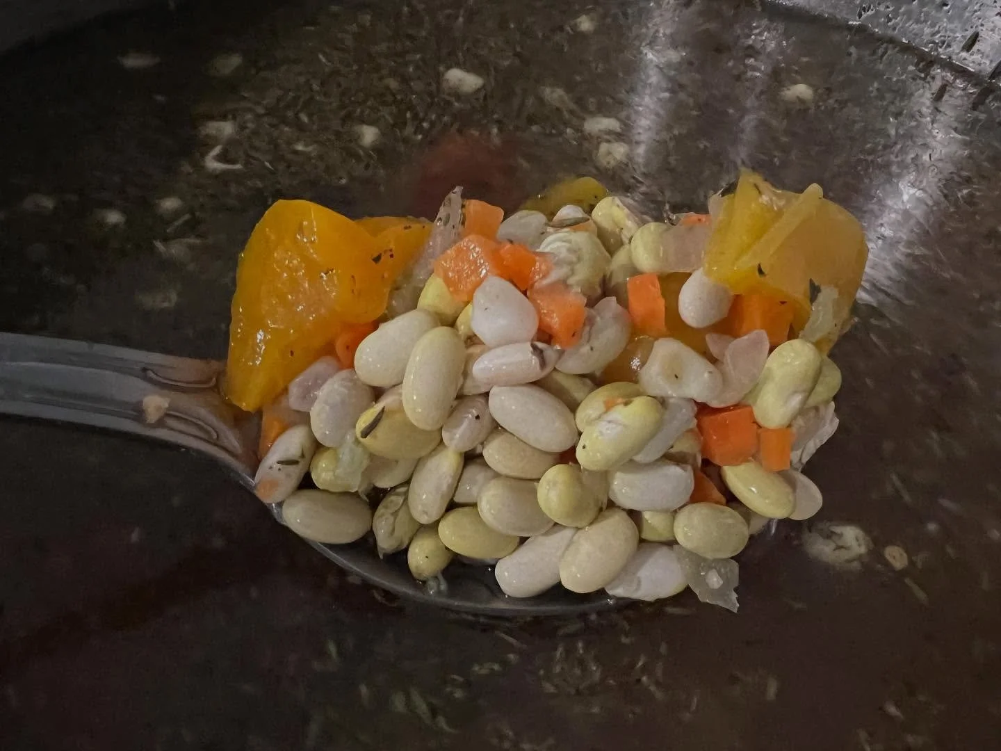 The beginning of our new batch of white bean soup for our low income l, food@insecure and home bound seniors. @sheanadavis @epicureansonoma @farmtopantry @fishsonoma @burbankhousingcorp @pressdemo @indextribune