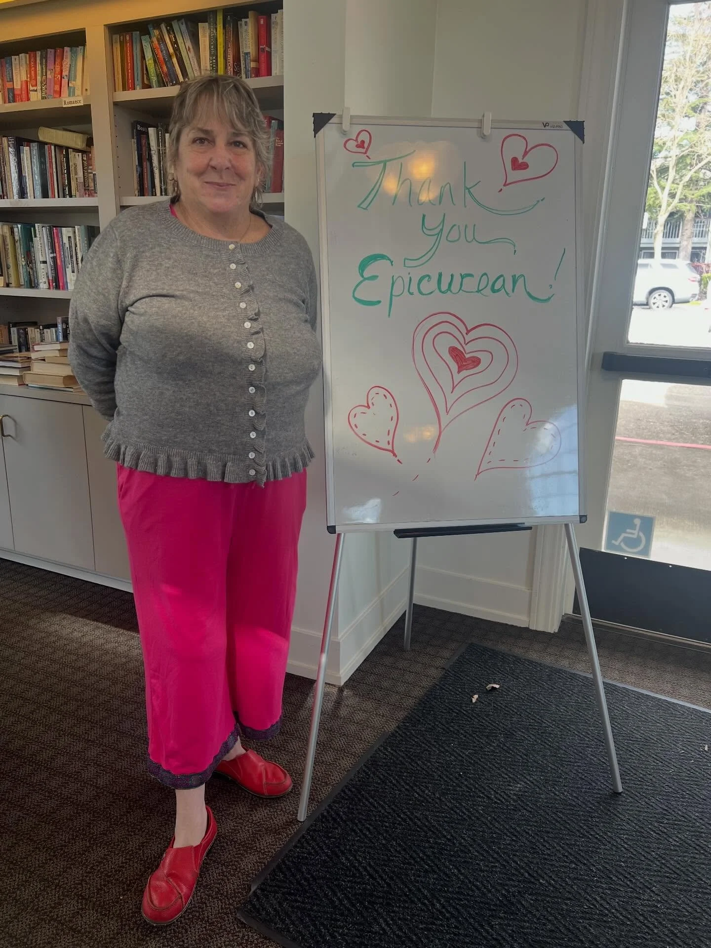 We love our seniors who leave us sweet notes for our delivery of food.  Today we delivered lots of snacks, coffee, tea and warm meals for them to enjoy. @burbankhousingcorp @fishsonoma @vintagehousesonoma @farmtopantry @sheanadavis @epicureansonoma