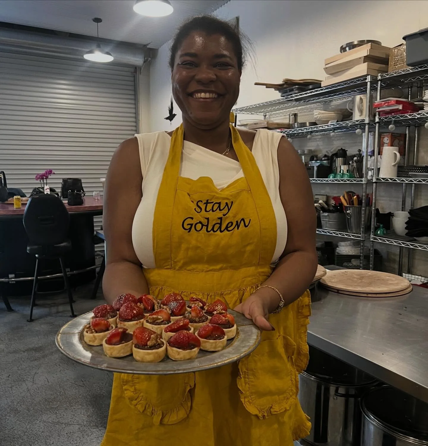 Chocolate Strawberries tarts made for our lucky seniors in Sonoma. @burbankhousingcorp @farmtopantry @sheanadavis @epicureansonoma @fishsonoma @vintagehousesonoma @nopaycafe