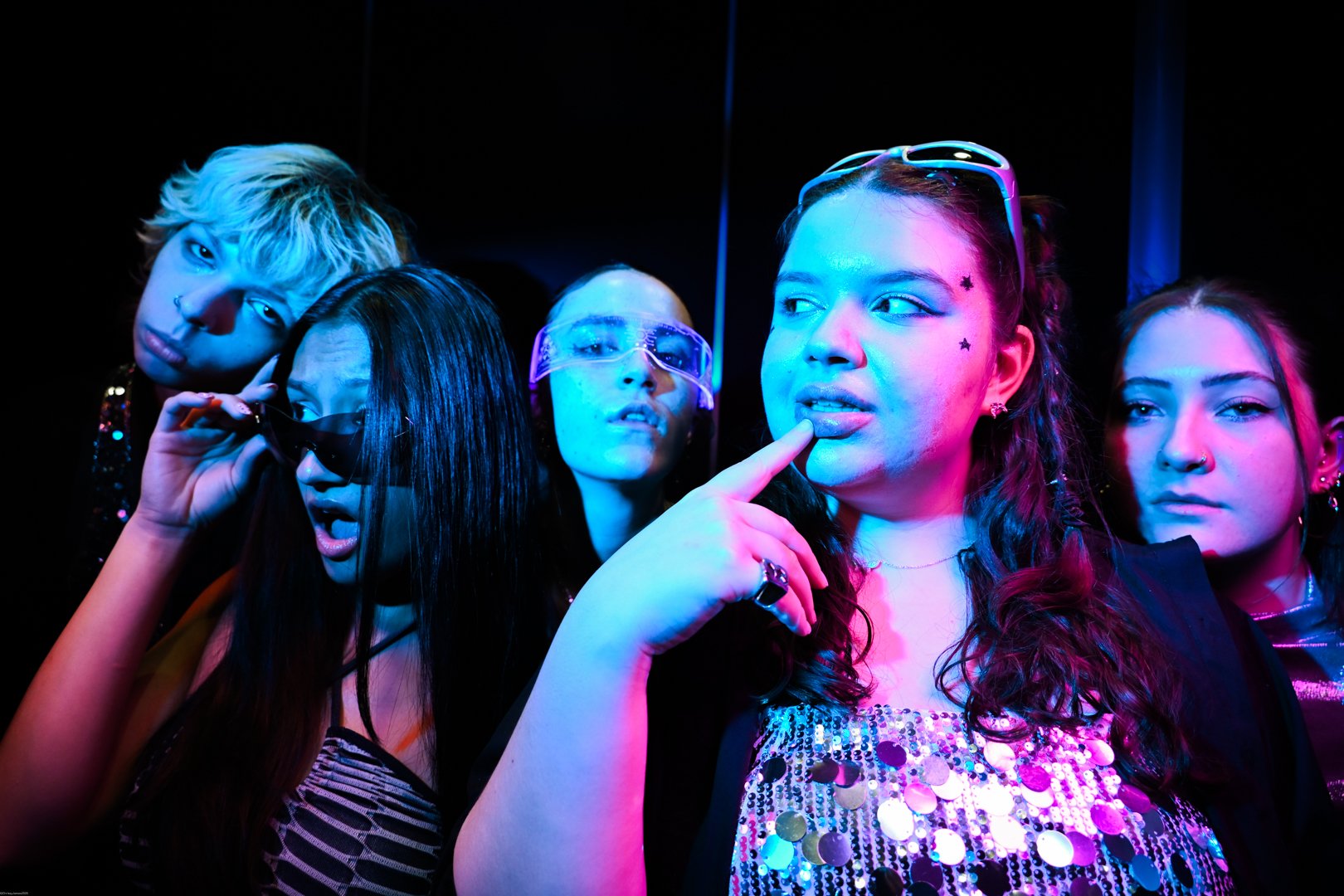 20260320_vis201_james_squeeze shoot 1 _0001.jpg