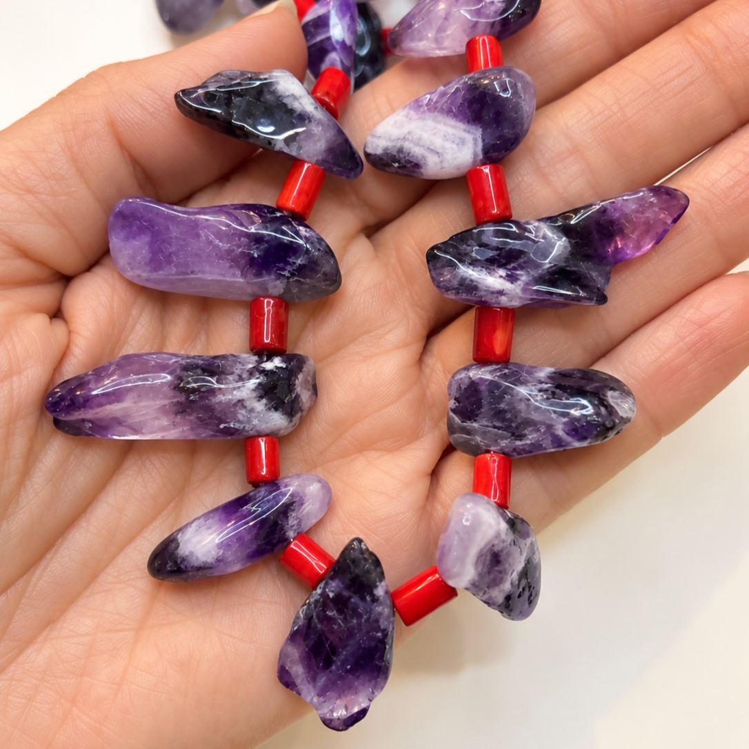 Amethyst+and+Coral+Beaded+Necklace.png