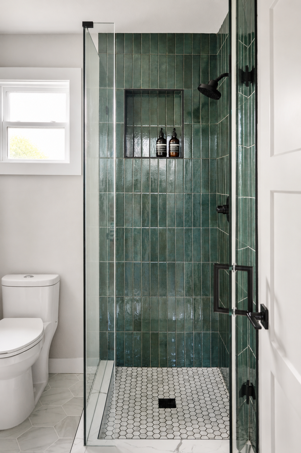Lower Floor Bath.png