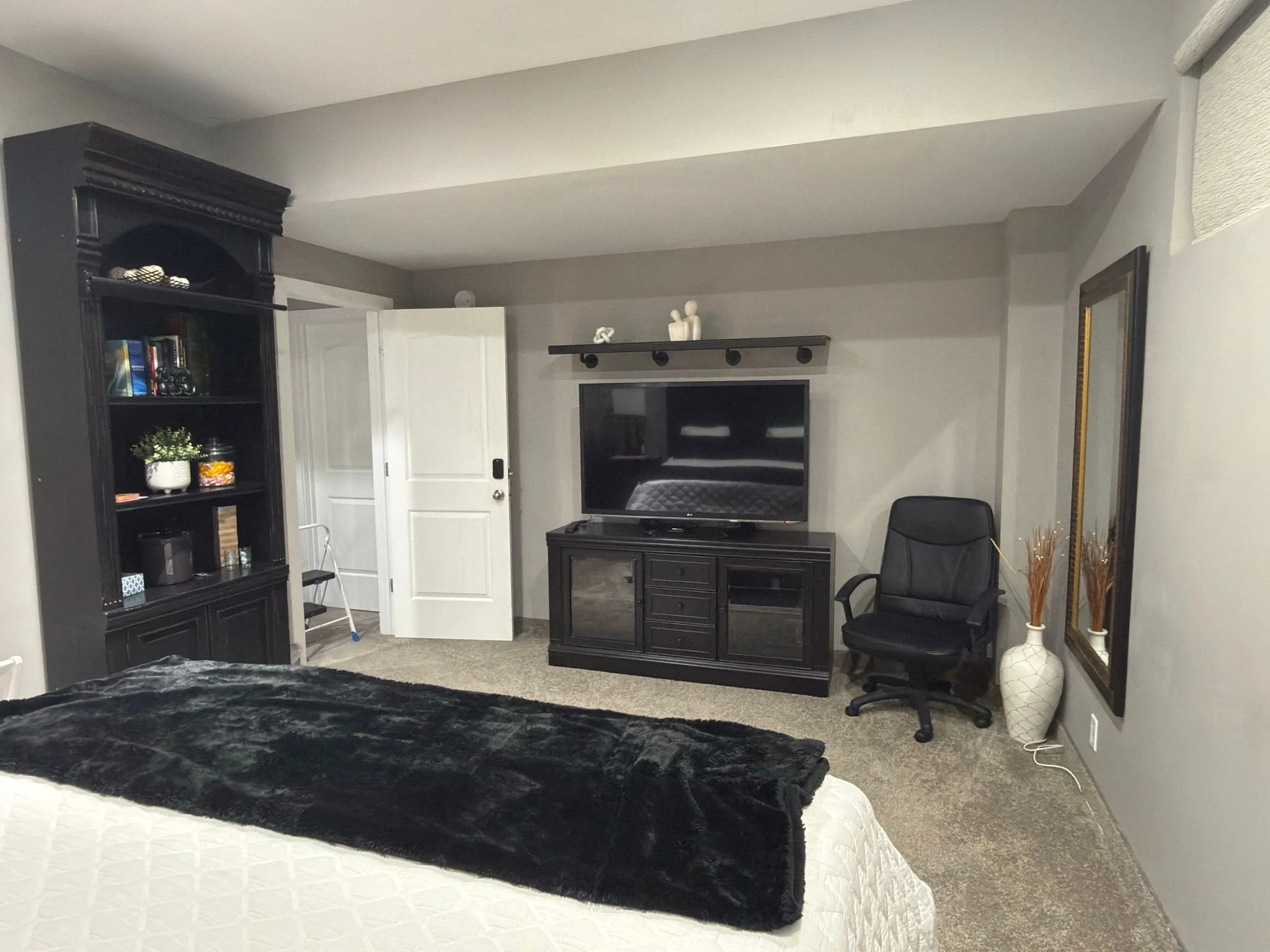 King Bedroom 3 Big screen TV