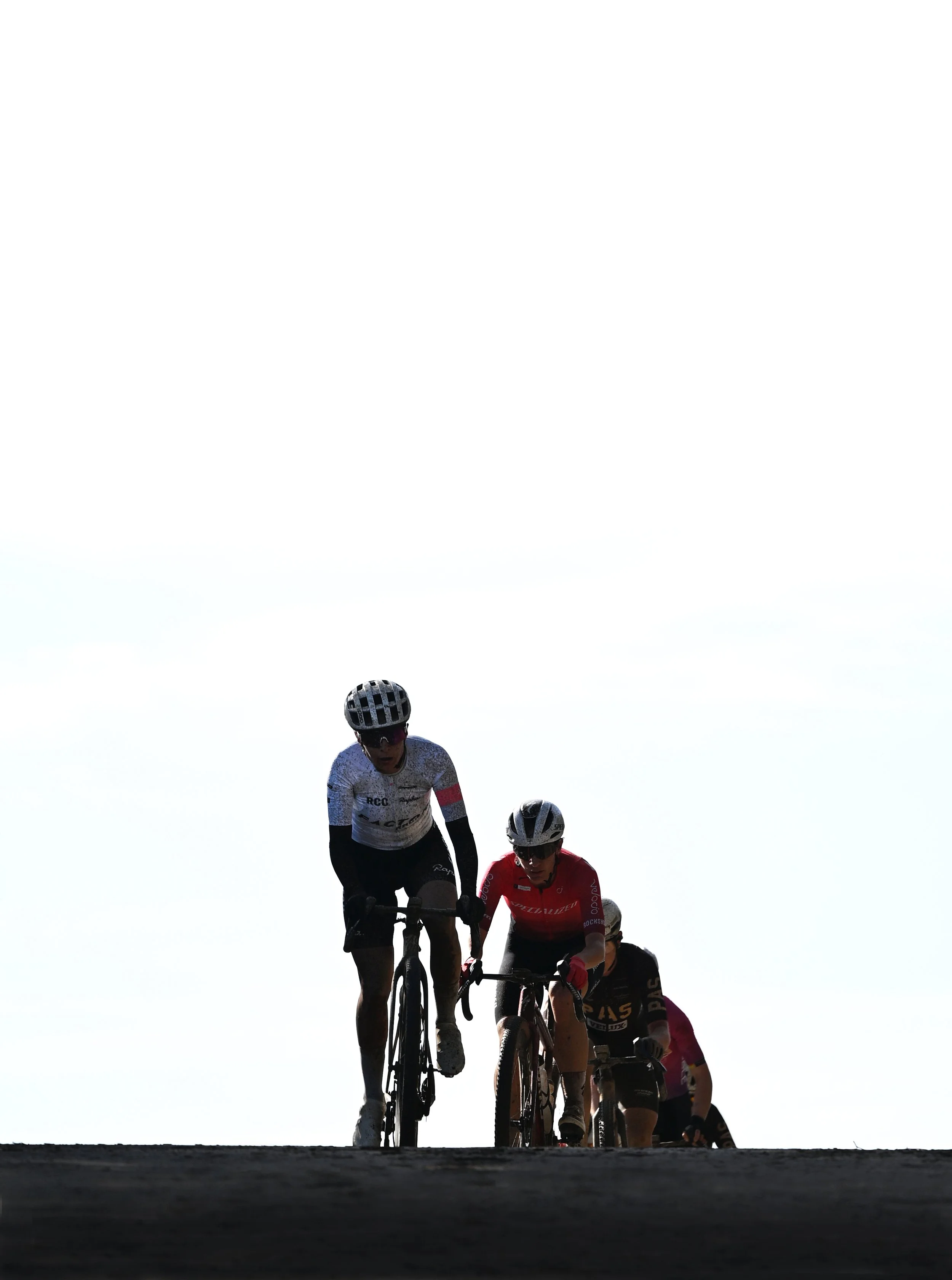 Santa Vall - Season Opener