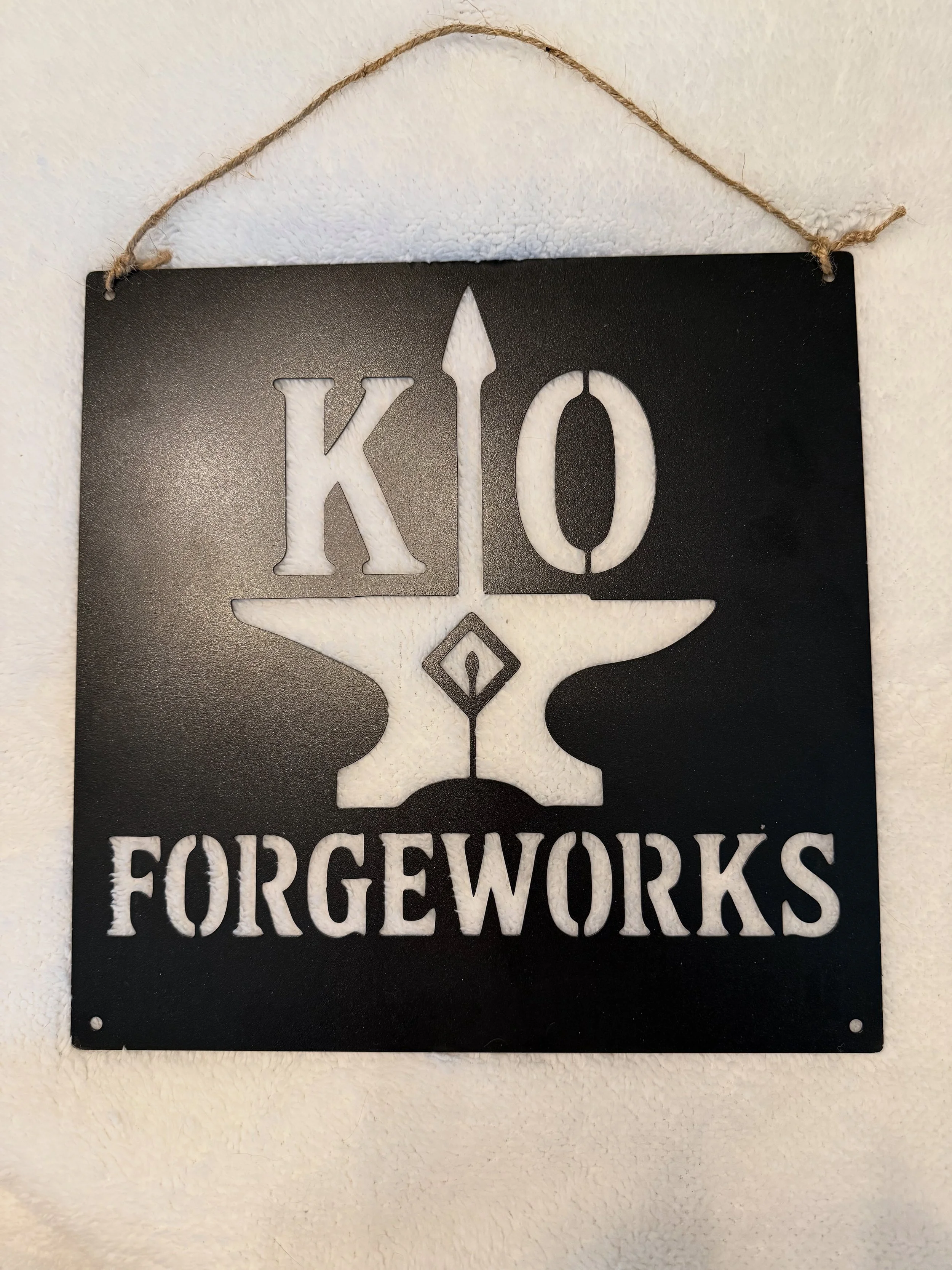 Official sign from MOMOBO.