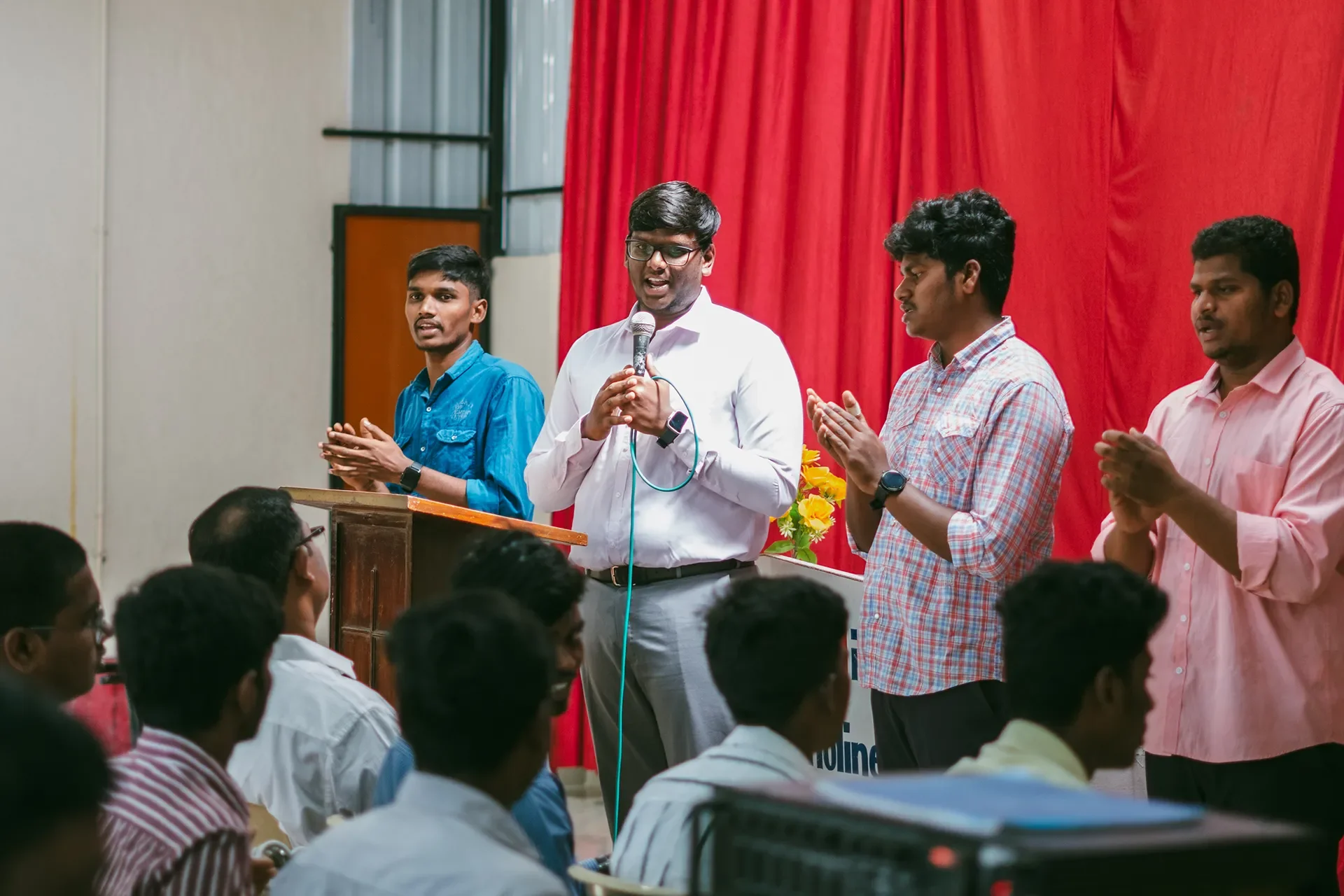 Ministry students singing