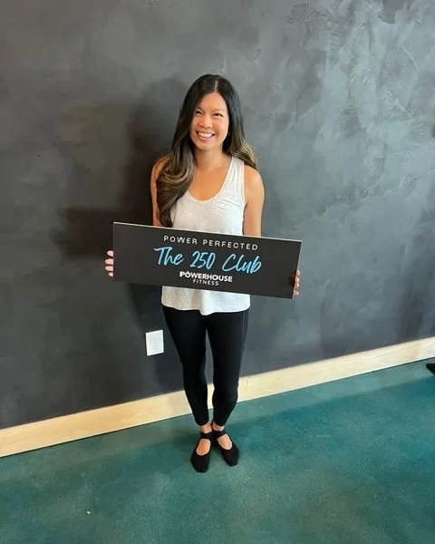 Milestone Alert at Powerhouse Fitness! 🖤💙

Help us celebrate two incredible members for their dedication, consistency, and hard work!

🔥 Congratulations to Jen Verano for reaching the 250 Club!
🔥 Congratulations to Kelsey Biegel for reaching the 
