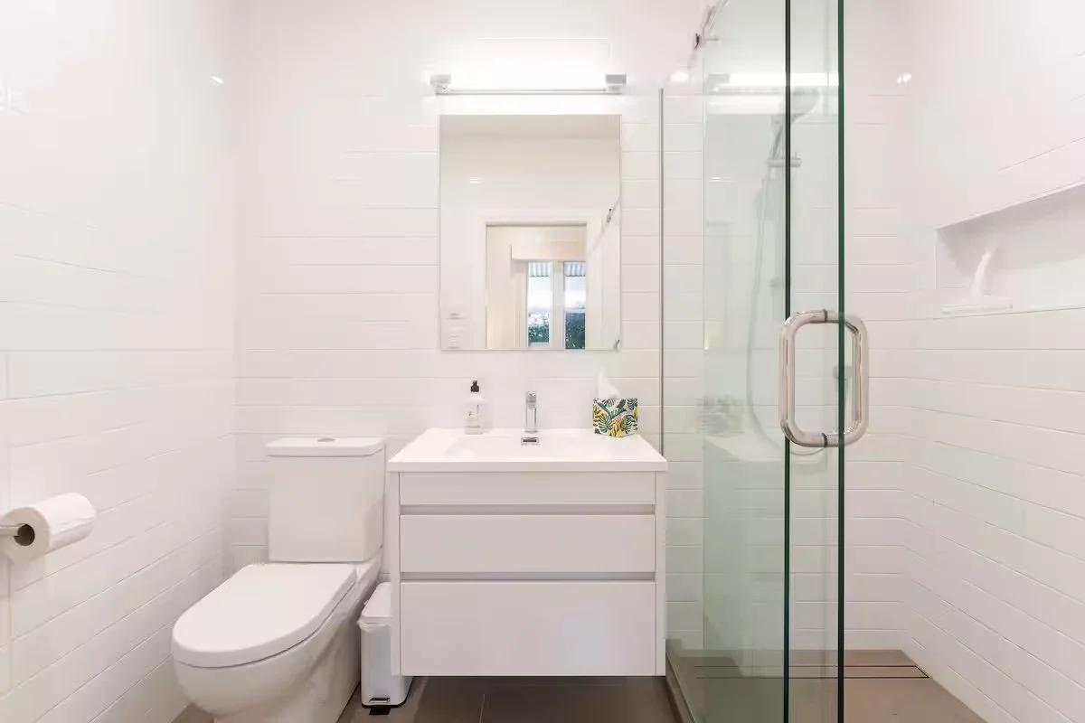 Richmond Rd Bathroom 2.jpeg