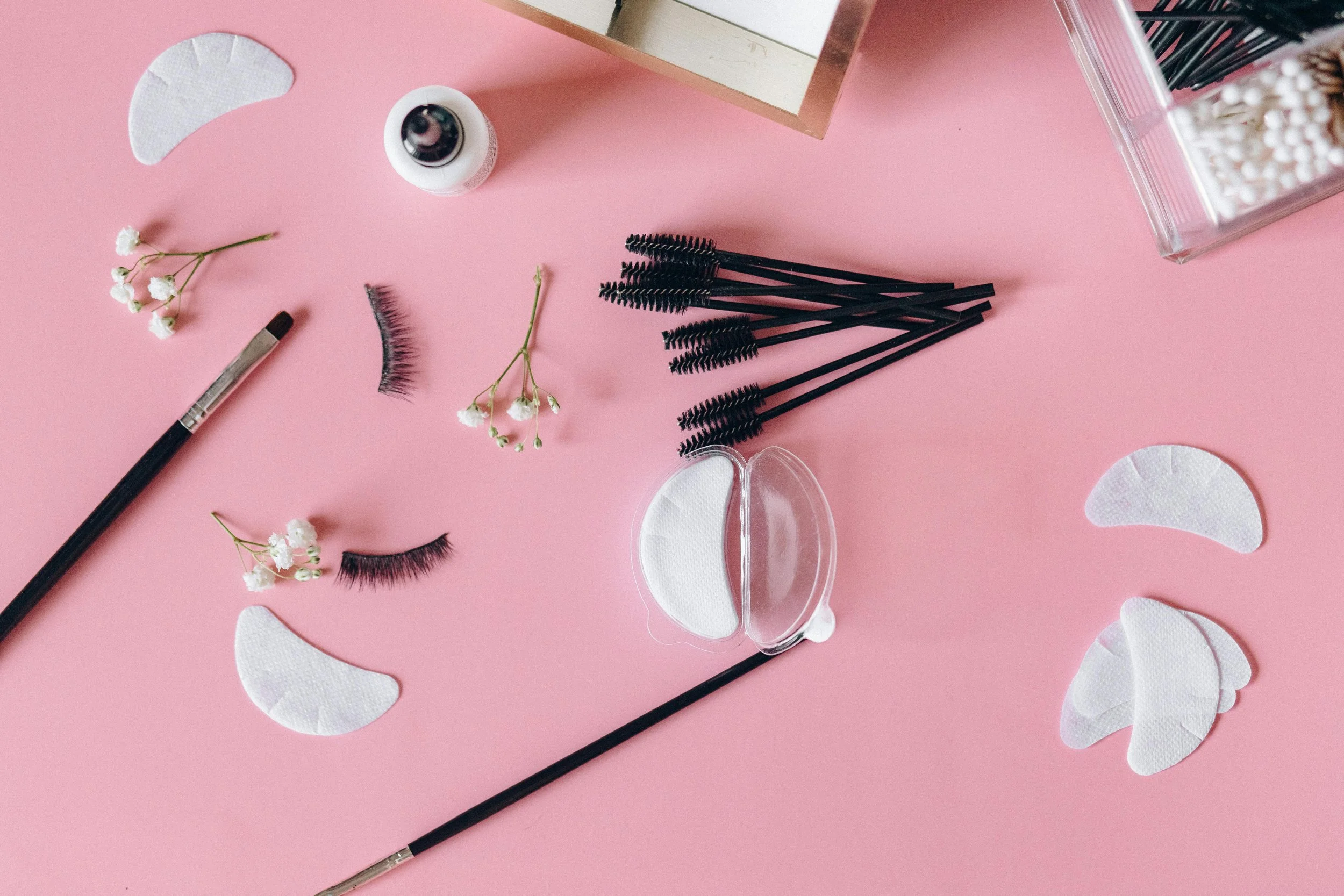 The Ultimate Guide For Lash Artists Safety & Sanitation