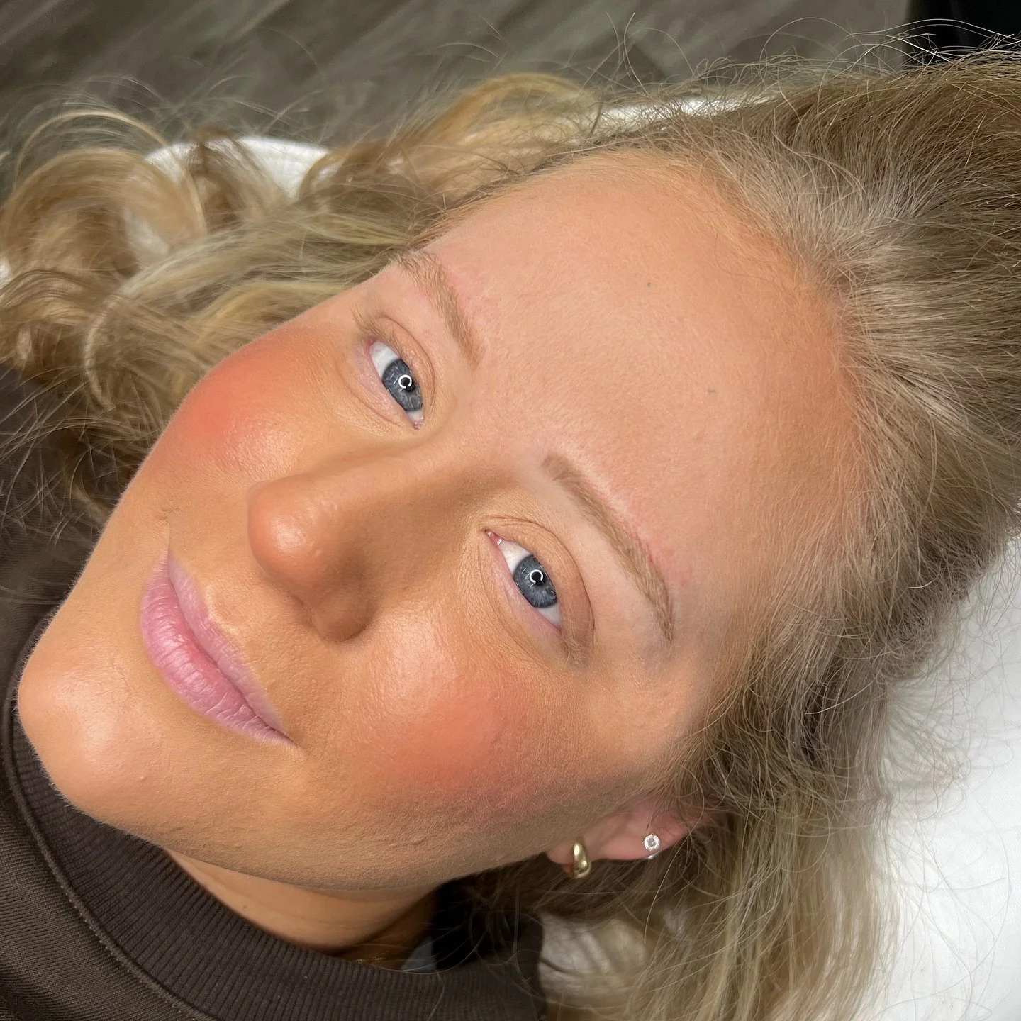 Allison was my very first client for PMU and now she&rsquo;s back for her annual touchup! We went over her nano strokes to add color and definition back to her brows, and WOW don&rsquo;t they look so amazing?!?! Now she&rsquo;ll be good for atleast a