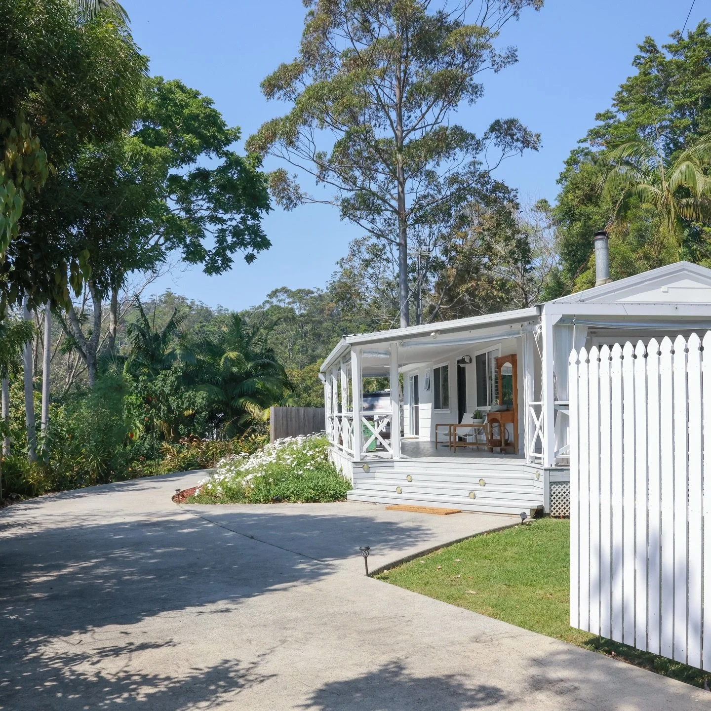 ✨ Firefly Cottage Now Has Its Own Website &mdash; and You Can Book Direct &amp; Save 8% ✨

We&rsquo;ve created a little online home for Firefly Cottage &mdash; a place where you can wander through the photos, feel the mountain air through your screen