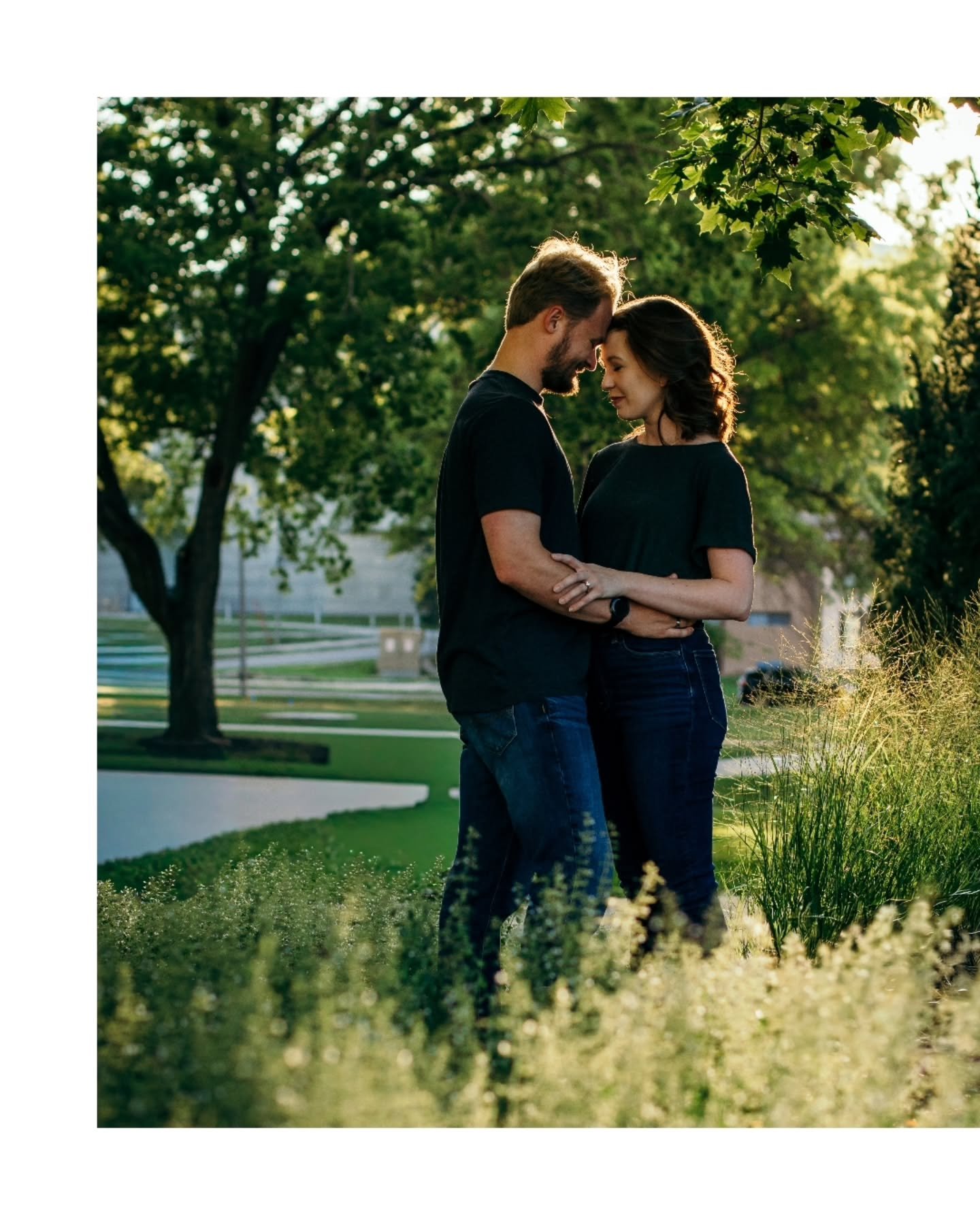 Holy guacamole, my September and October have been crazy!  I'm working on editing weddings, so hopefully, I'll be posting some beautiful fall photos soon. Here's a little engagement session with the wonderful Noah and Kamry just before the leaves sta