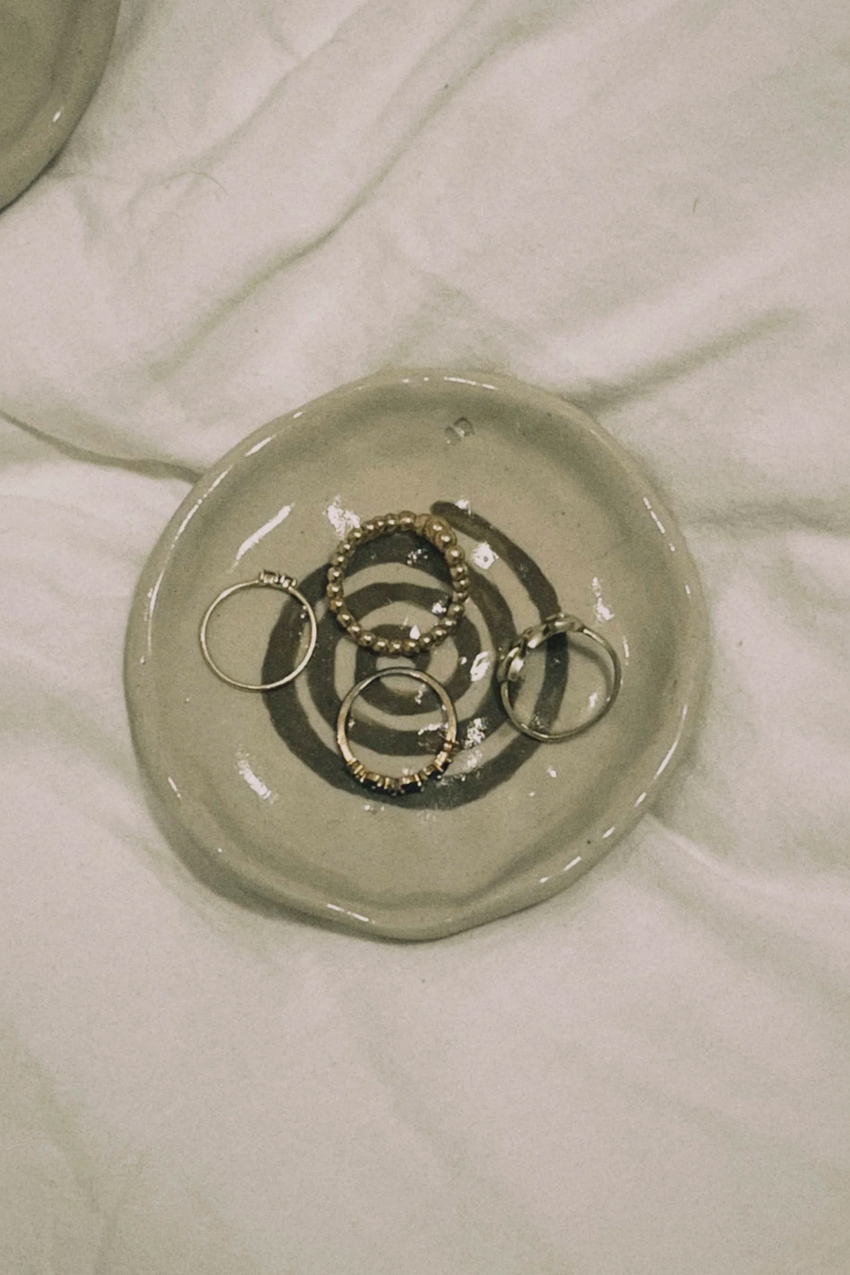 spiral ring dish