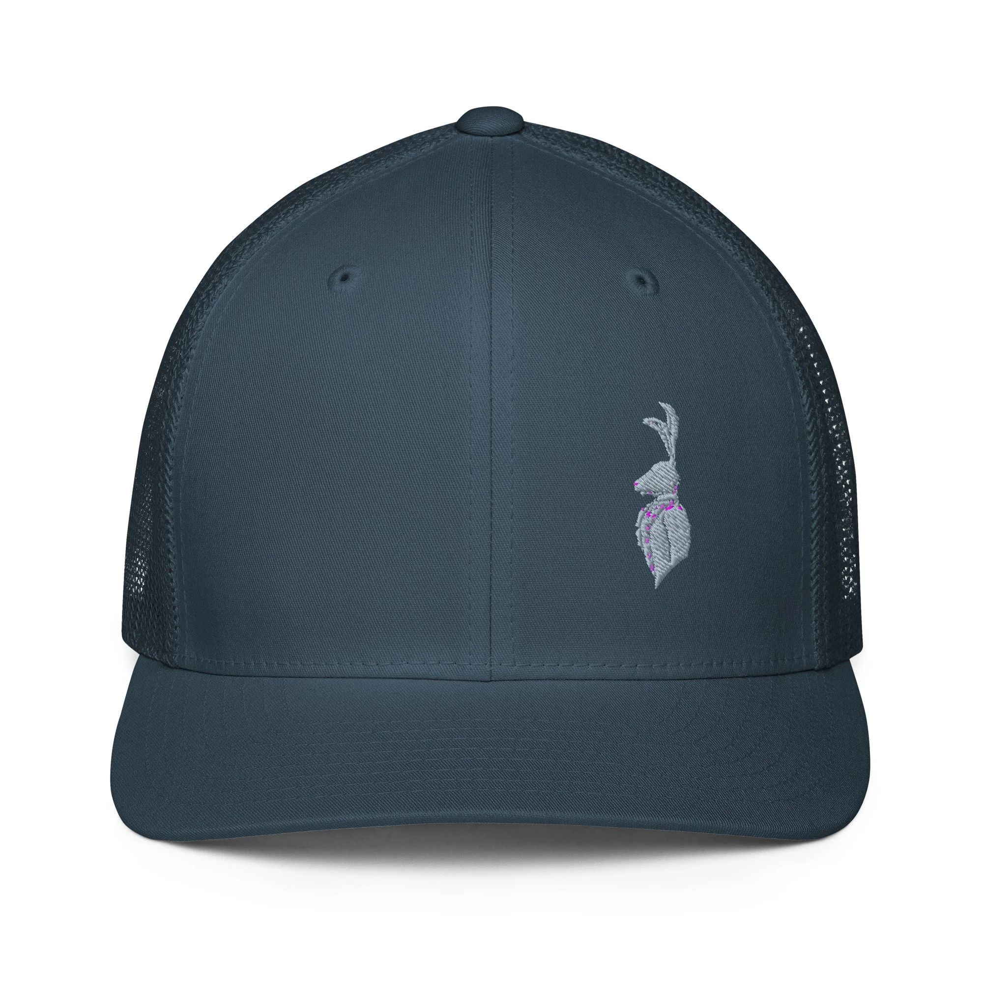 Closed-back trucker cap